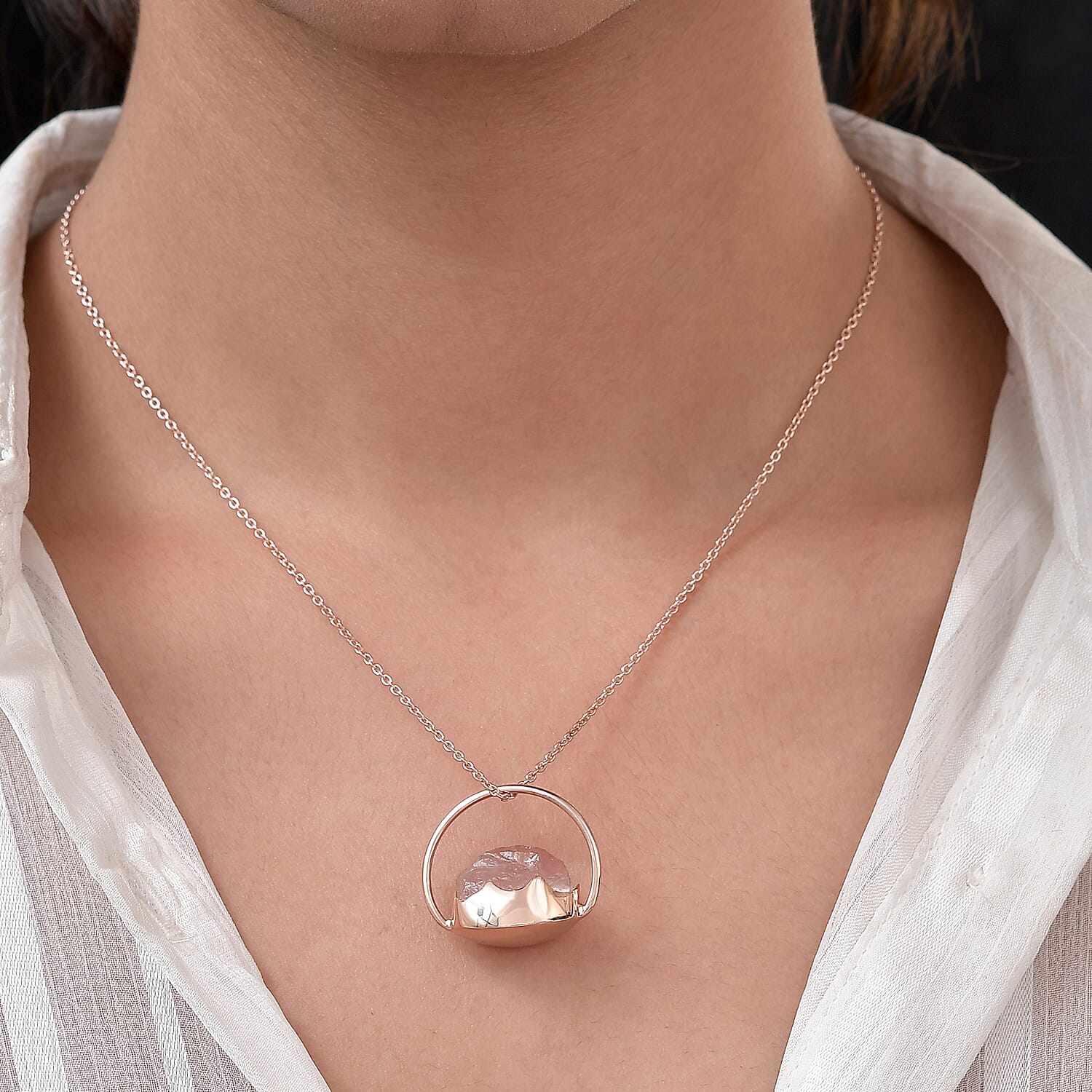 Rose Quartz Circle Pendant with Chain (Size 20) in Rose Gold Overlay Sterling Silver