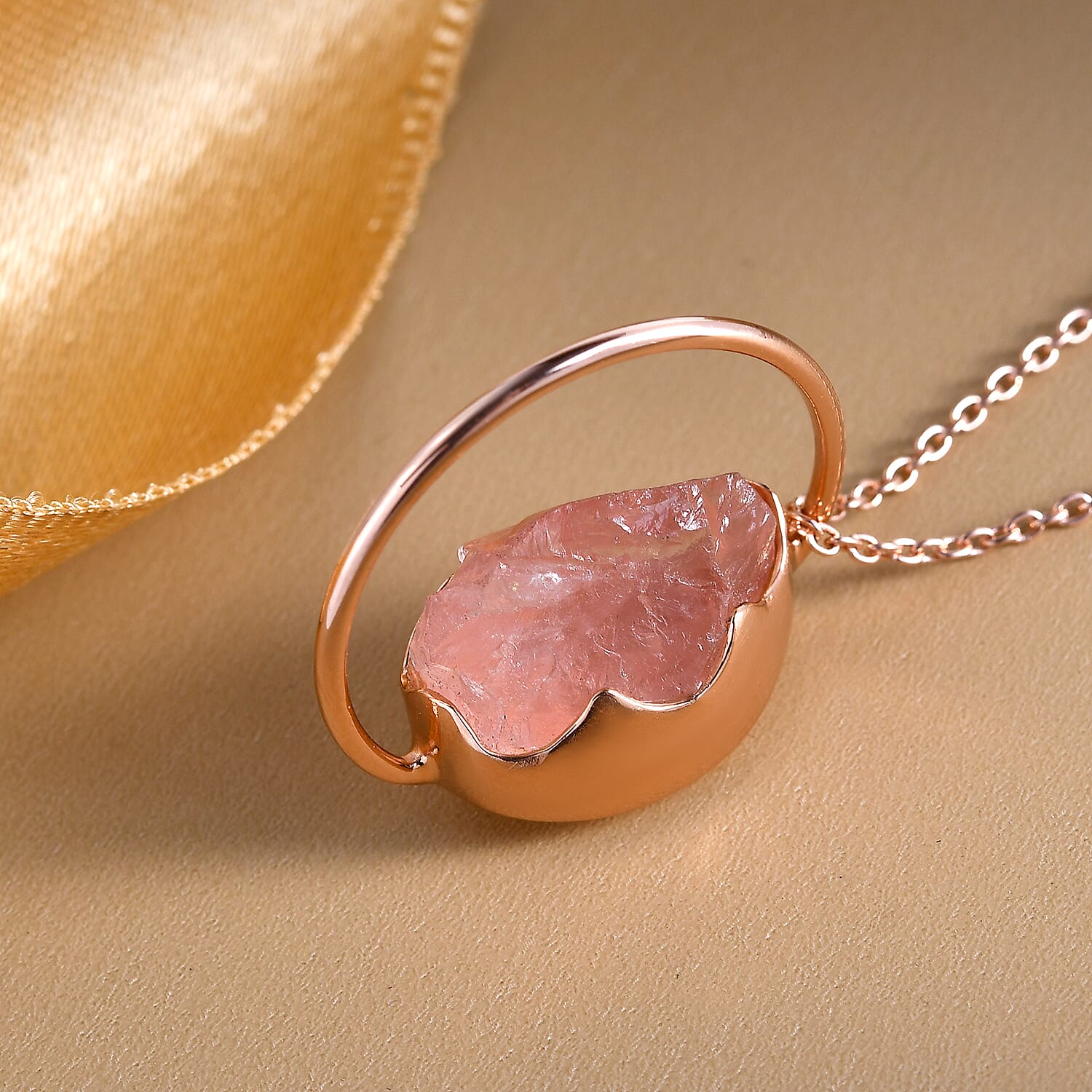 Rose Quartz Circle Pendant with Chain (Size 20) in Rose Gold Overlay Sterling Silver