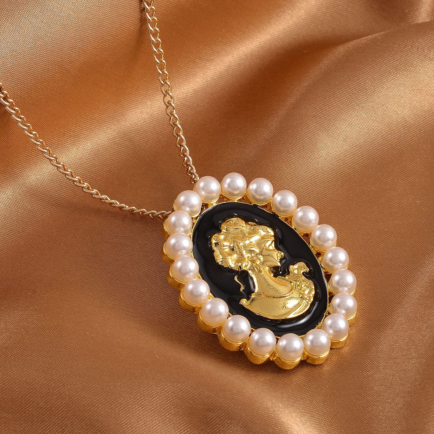 Simulated Pearl Cameo Pendant with Chain