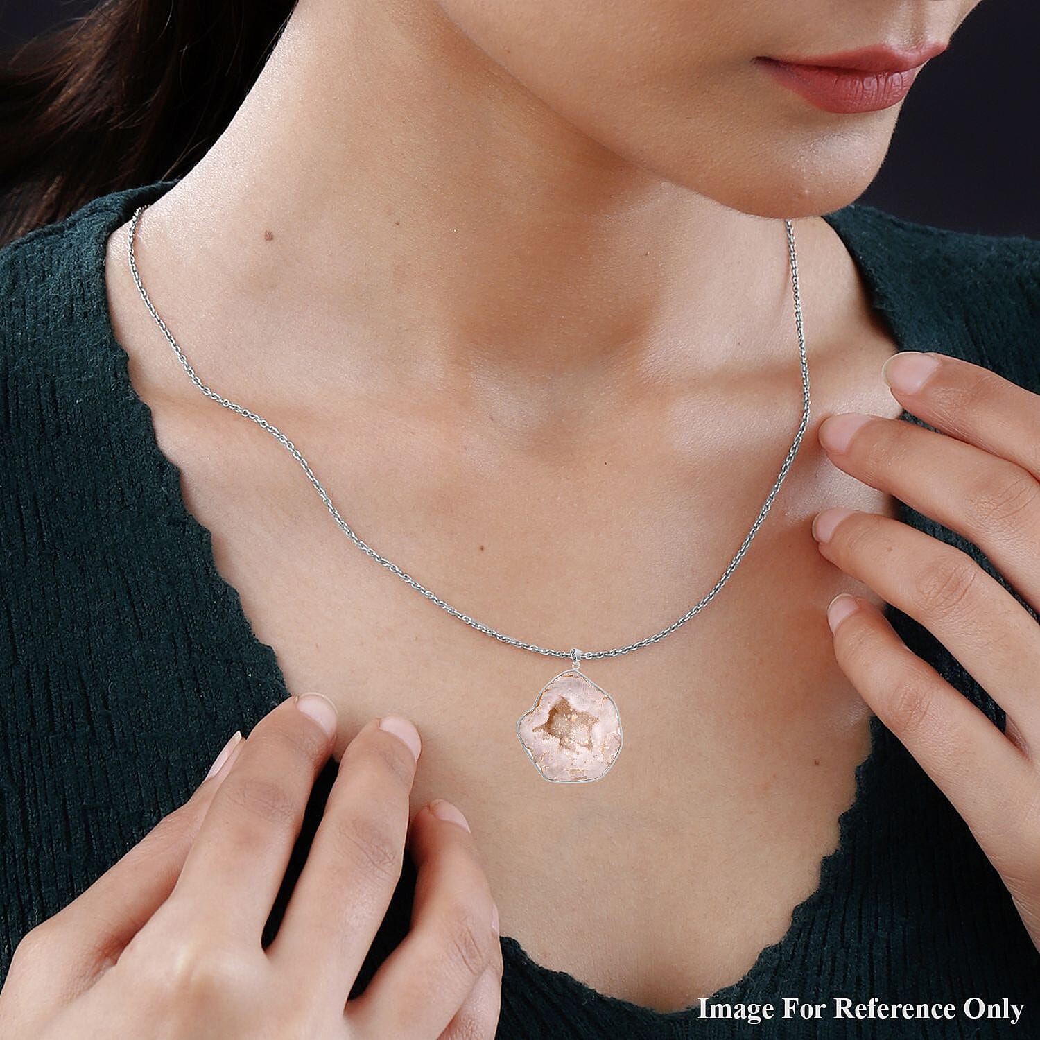 Icy White Drusy Quartz Pendant with Chain (Size-24) in Silver Tone 340.00 Ct