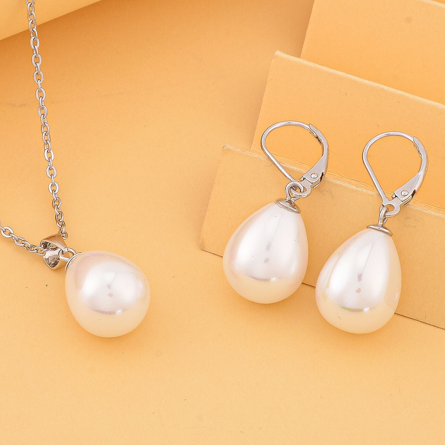 Earrings and Pendant Set in Sterling Silver with Free Chain