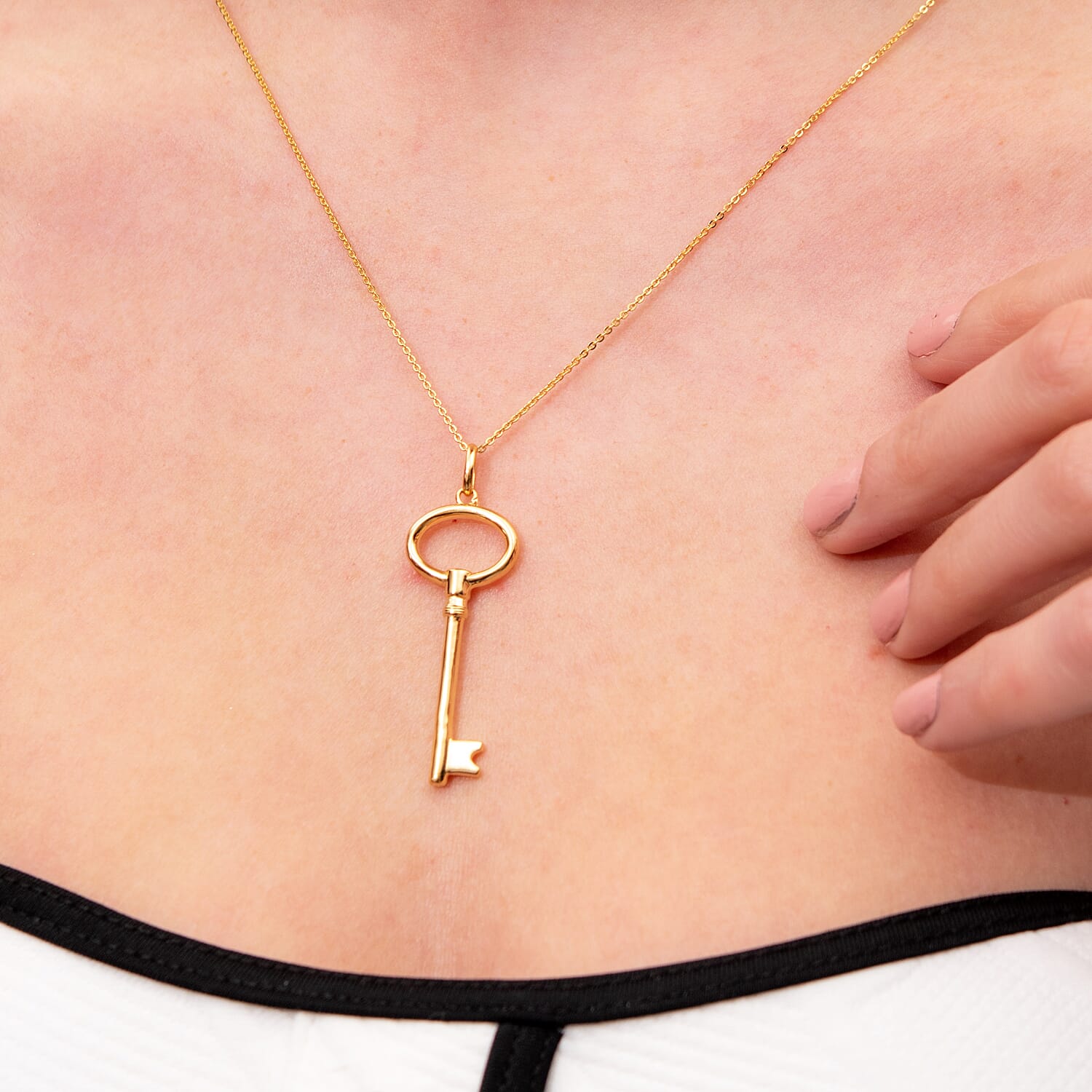 18K Yellow Gold Vermeil Plated Sterling Silver Key Pendant with Chain (Size - 20), Silver Wt. 5.10 Gms