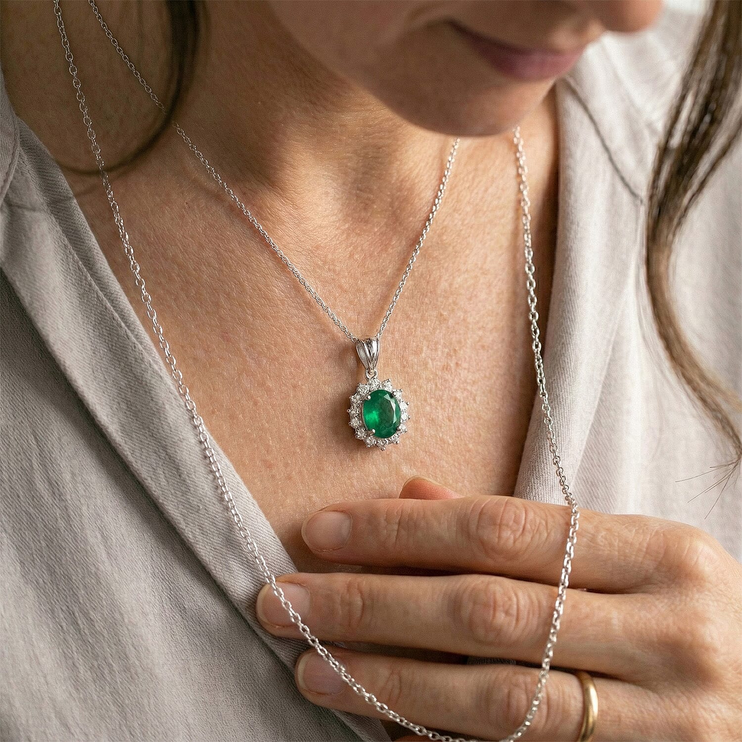 Socoto Emerald and Natural Zircon Halo Pendant with Chain (Size 20) in Platinum Overlay Sterling Silver 1.05 Ct