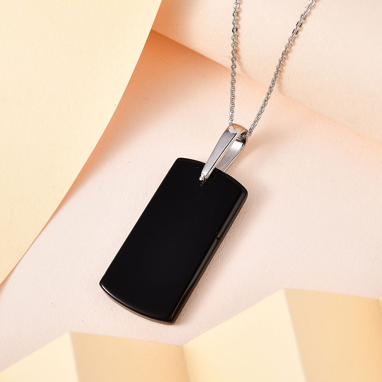 Black Onyx Pendant With Chain (Size 20) in Platinum Overlay Sterling Silver 15.0 Ct