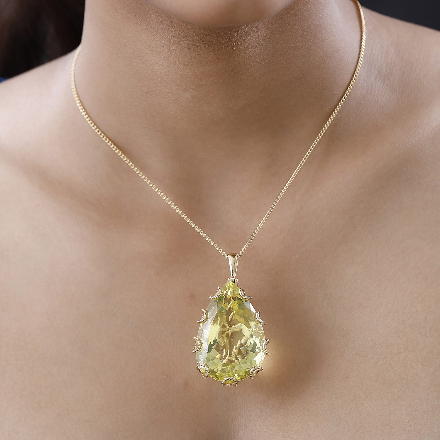 Collectors Edition- Ouro Verde Quartz Pendant with Chain ( 20 Inch)  in Yellow Gold Vermeil Plated Sterling Silver 100 Ct