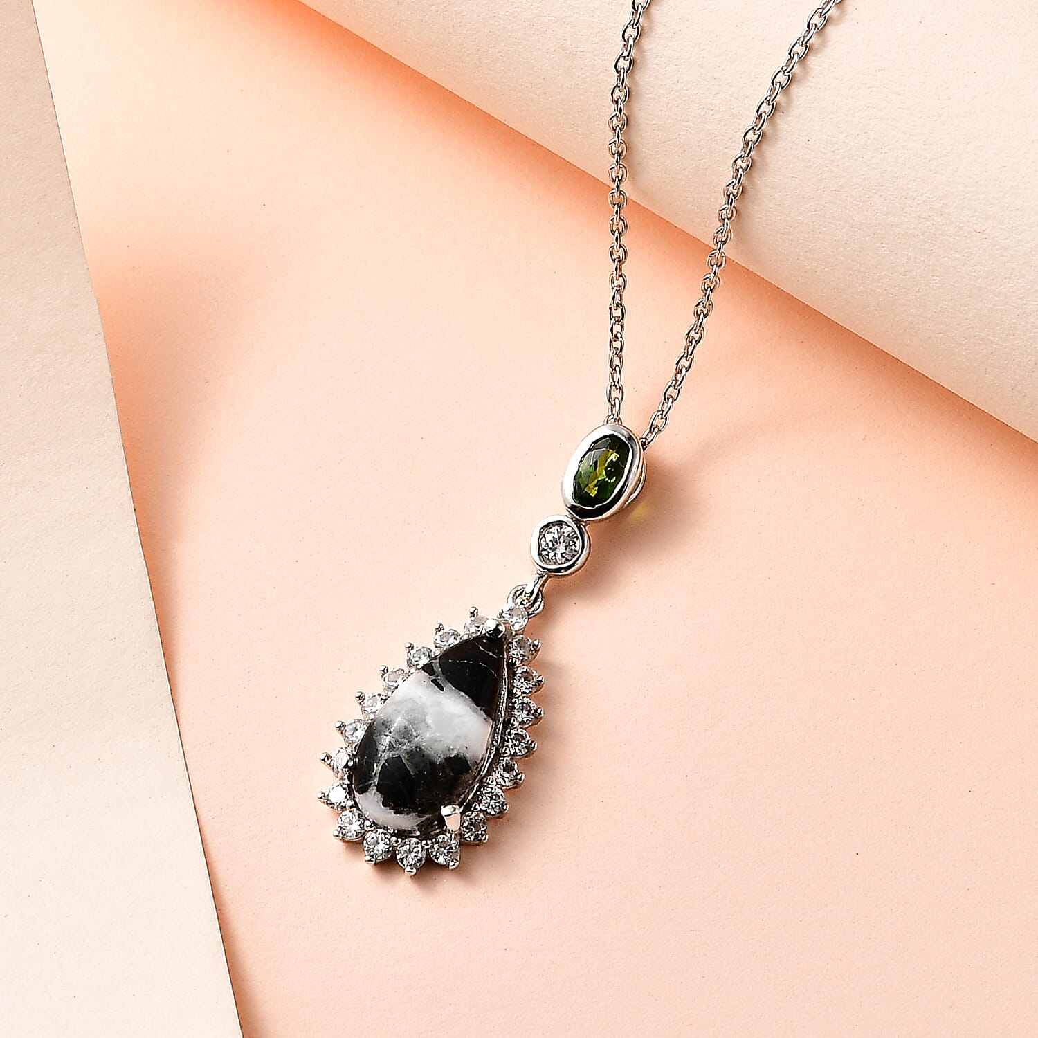 White Buffalo, Natural Zircon and Natural Chrome Diopside Pendant with Chain (Size 20) in Platinum Overlay Sterling Silver 4.10 Ct