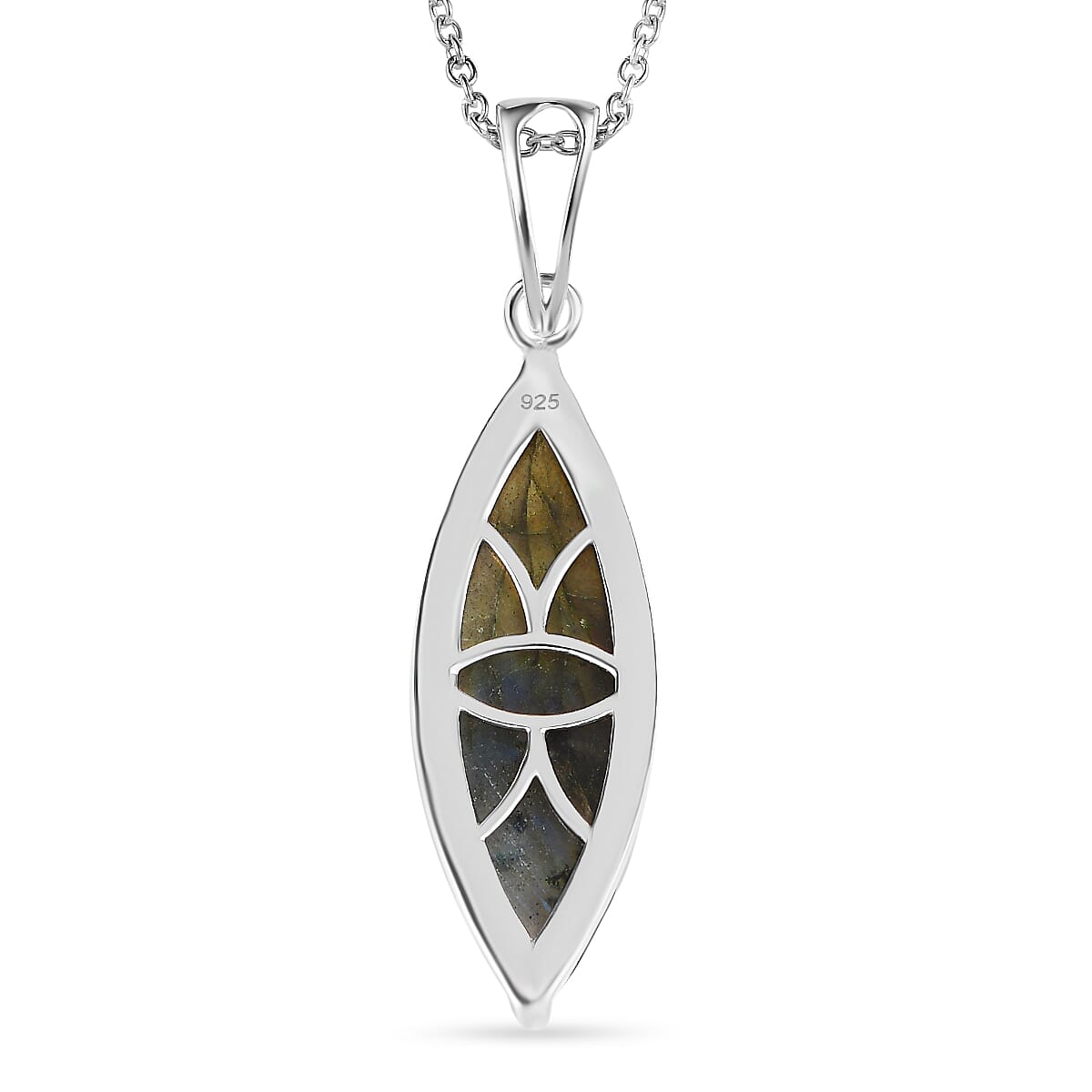 Labradorite Sterling Silver Pendant with Chain (Size 20) 15.54 Ct. Labradorite Sterling Silver Pendant with Chain (Size 20) 15.54 Ct.
