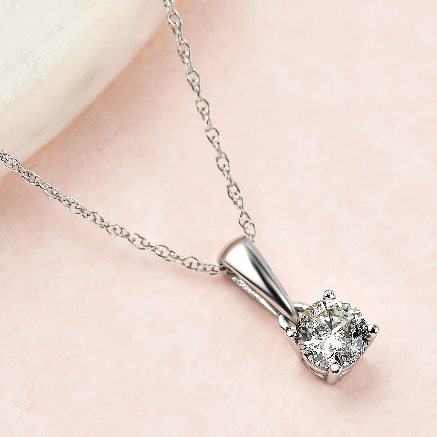 14K W Gold White Diamond Pendant with Chain (Size 18)