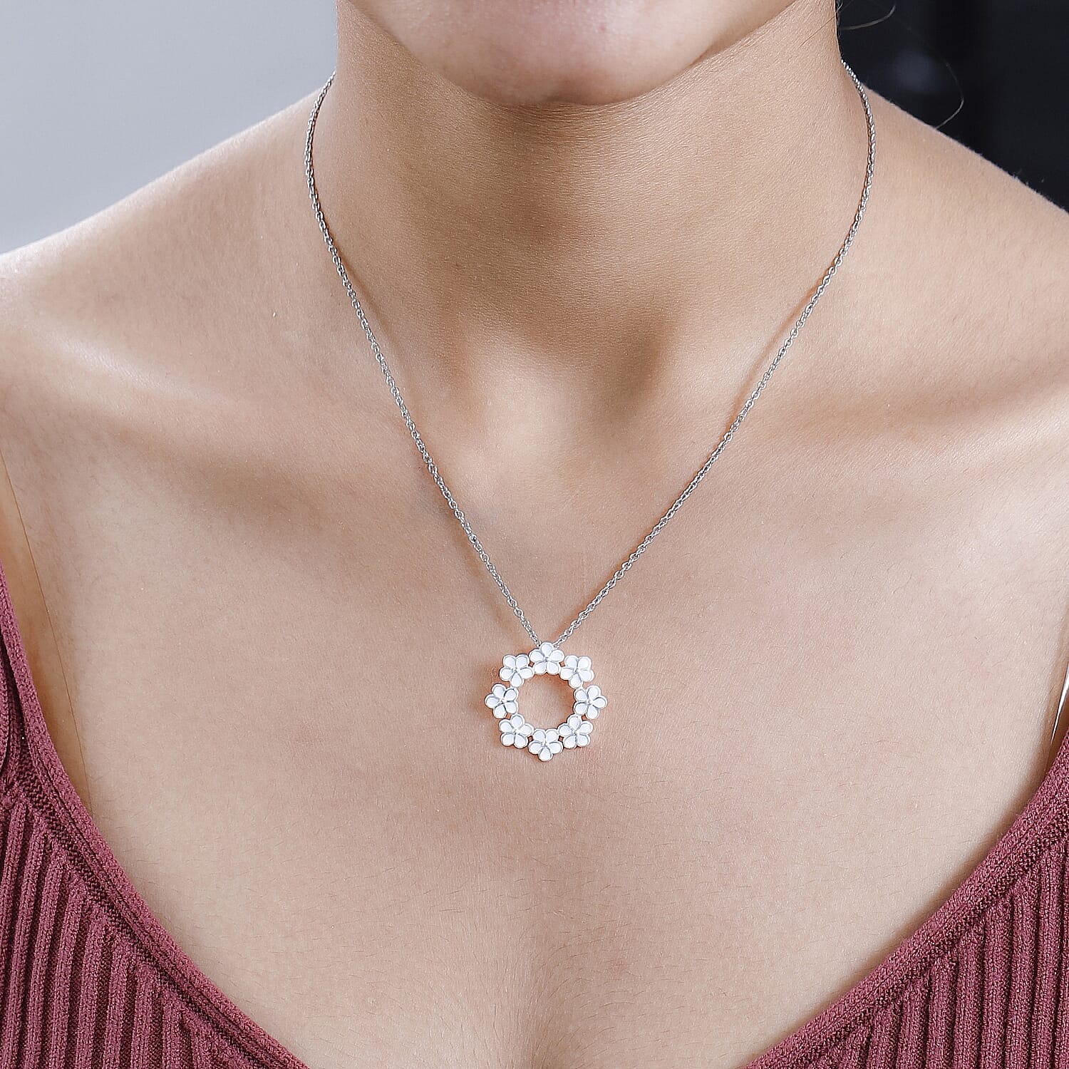 Sterling Silver Floral Pendant with Stainless Steel Chain (Size 20)