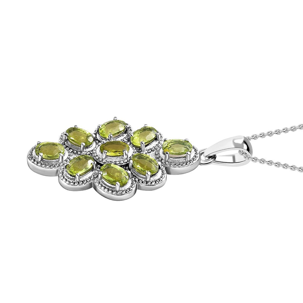Natural Hebei Peridot Pendant with Chain (Size 20) 4.050  Ct.
