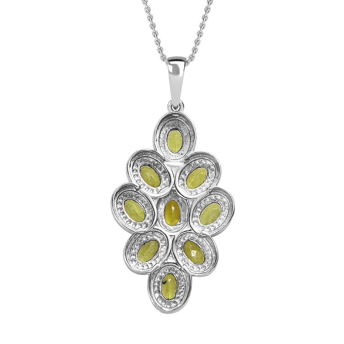 Natural Hebei Peridot Pendant with Chain (Size 20) 4.050  Ct.