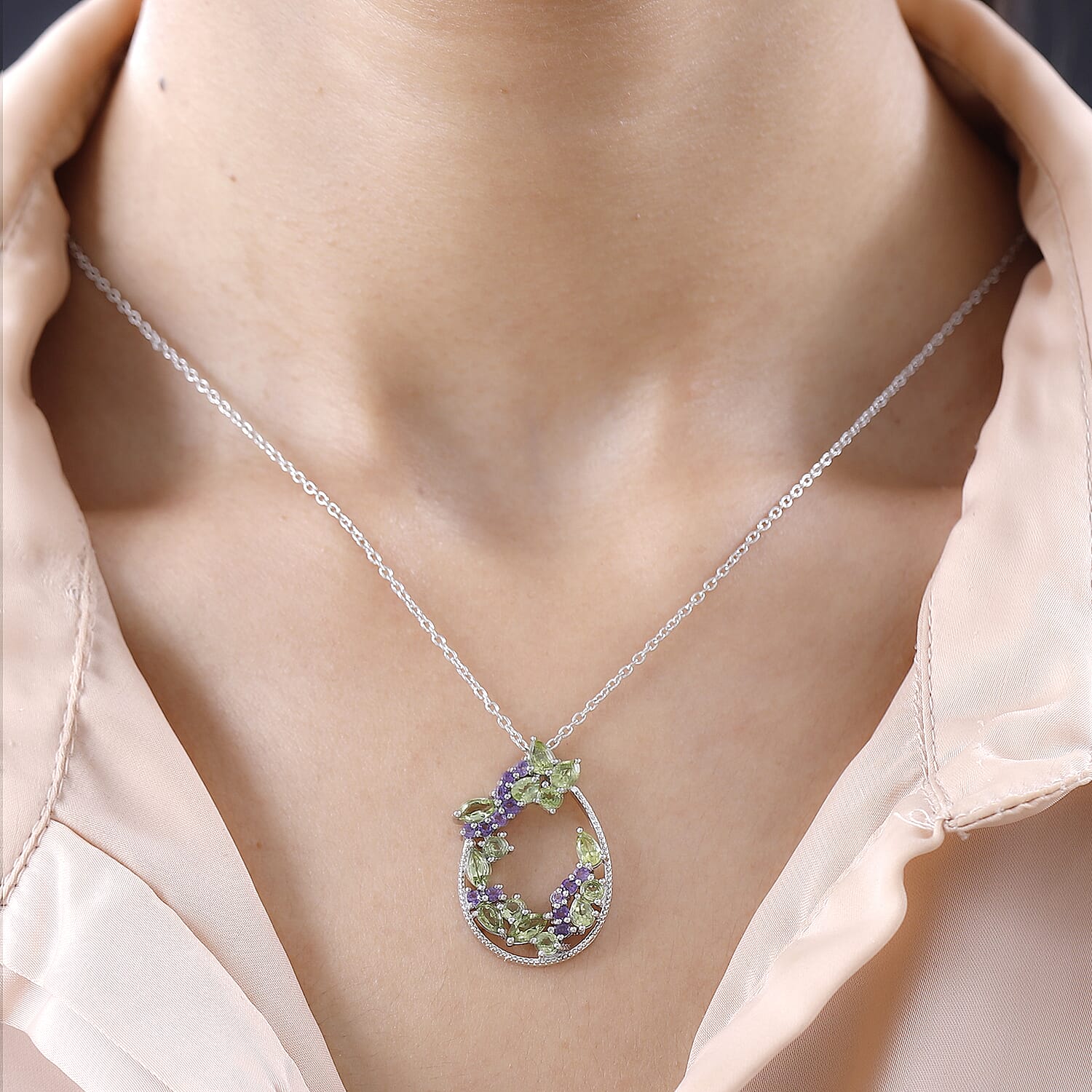 Hebei Peridot and Amethyst Pendant with Chain (Size 20) in Platinum Overlay Sterling Silver 3.03 Ct, Silver Wt. 5.77 Gms