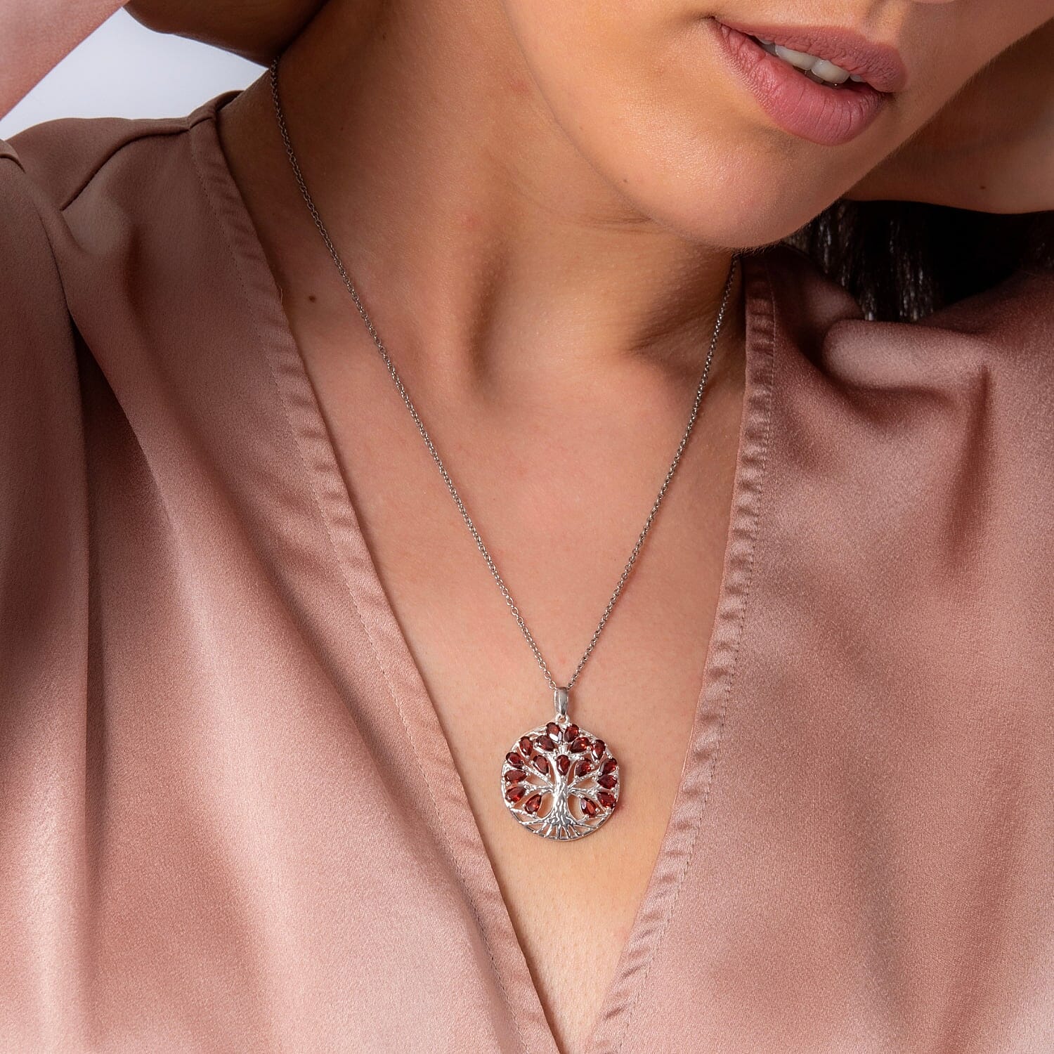 Red Garnet Sterling Silver Tree of Life Pendant With Chain (Size 20) 4.87 Ct, Silver Wt.6.47 Gms.