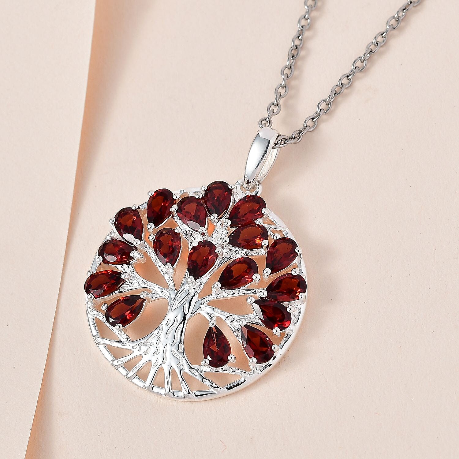 Red Garnet Sterling Silver Tree of Life Pendant With Chain (Size 20) 4.87 Ct, Silver Wt.6.47 Gms.