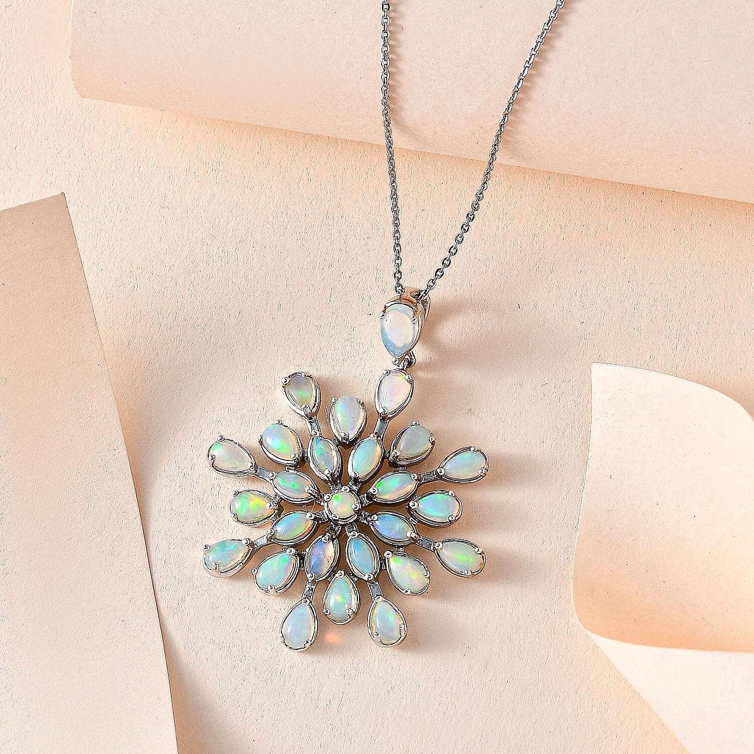Ethiopian Welo Opal Pendant with Chain in Platinum Overlay Sterling Silver 3.92 Ct, Silver Wt 7.86 GM