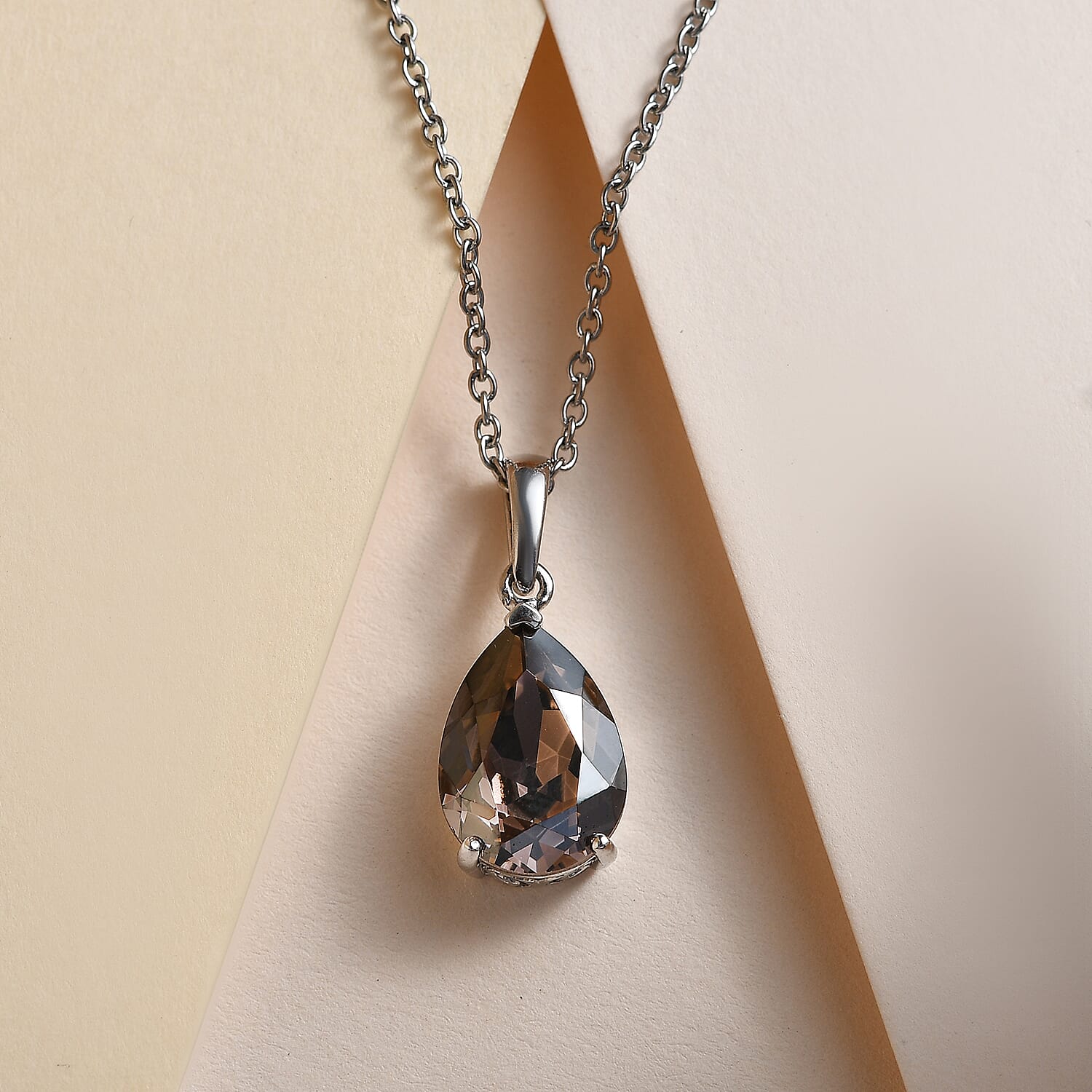 Vintage Rose Finest Austrian Crystal Platinum Overlay Sterling Silver Solitaire Pendant with Chain (Size 20).