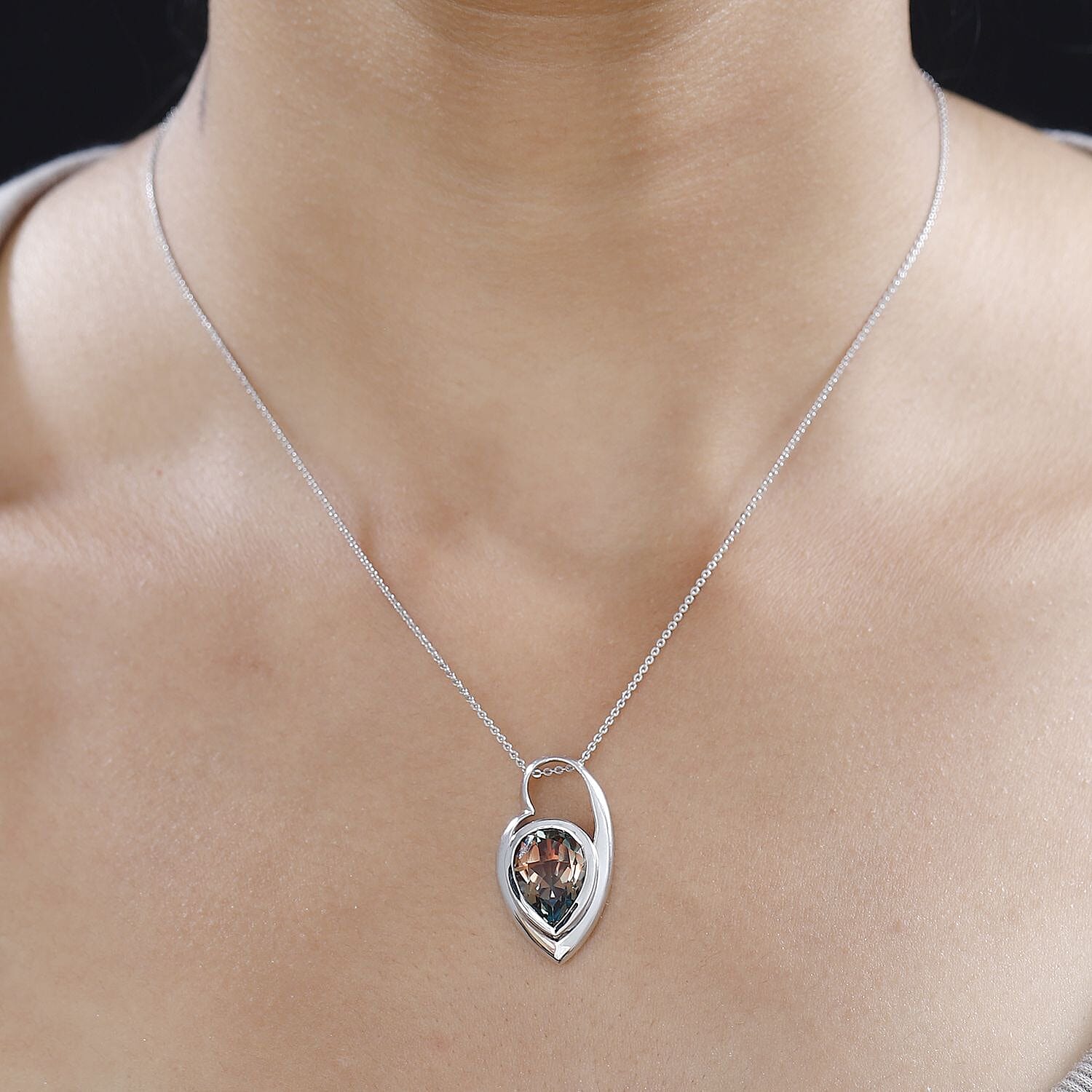 Aqua Terra Costa Quartz Pendant with Chain (Size 20) in Platinum Overlay Sterling Silver 6.40 Ct, Silver Wt 5.45 GM