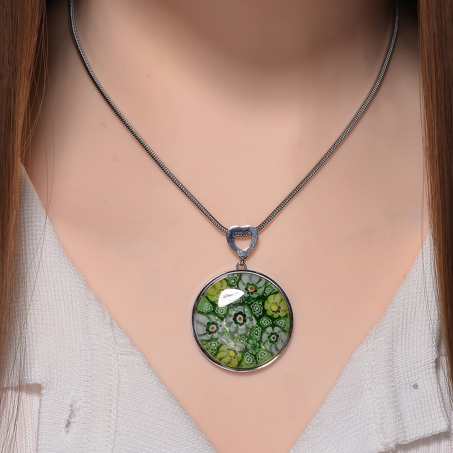 Green Color Murano Glass Pendant with Chain (Size 24) Pure White Stainless Steel 25.000 Ct.
