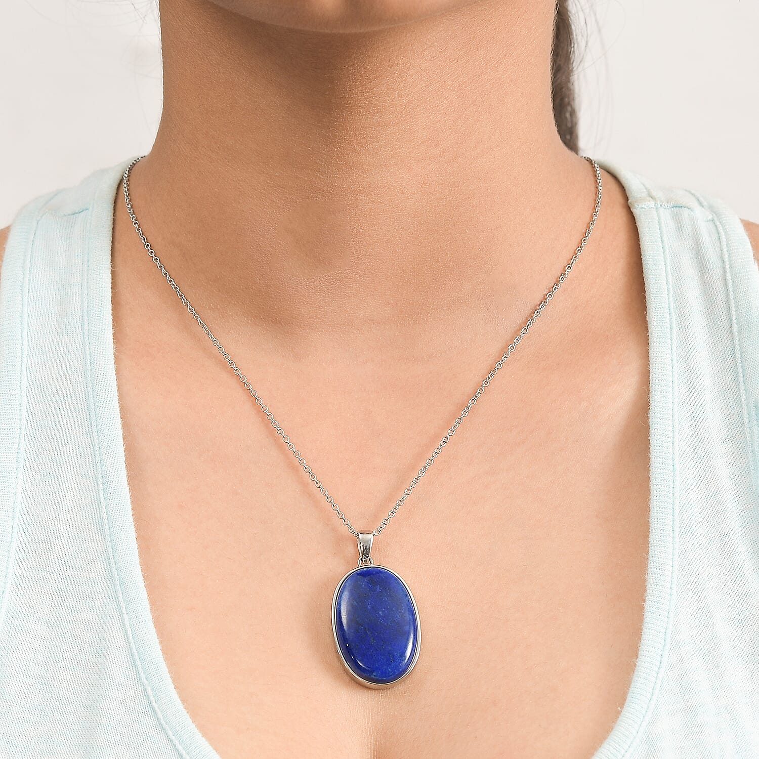 Lapis Lazuli Pendant with Chain (Size 20) 30.00 Ct.