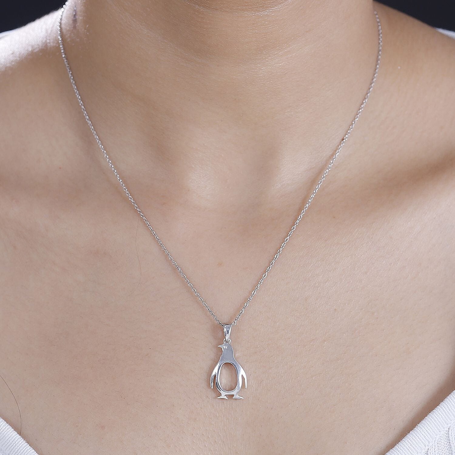 Pendant with Chain (Size 20) in rhodium Sterling Silver