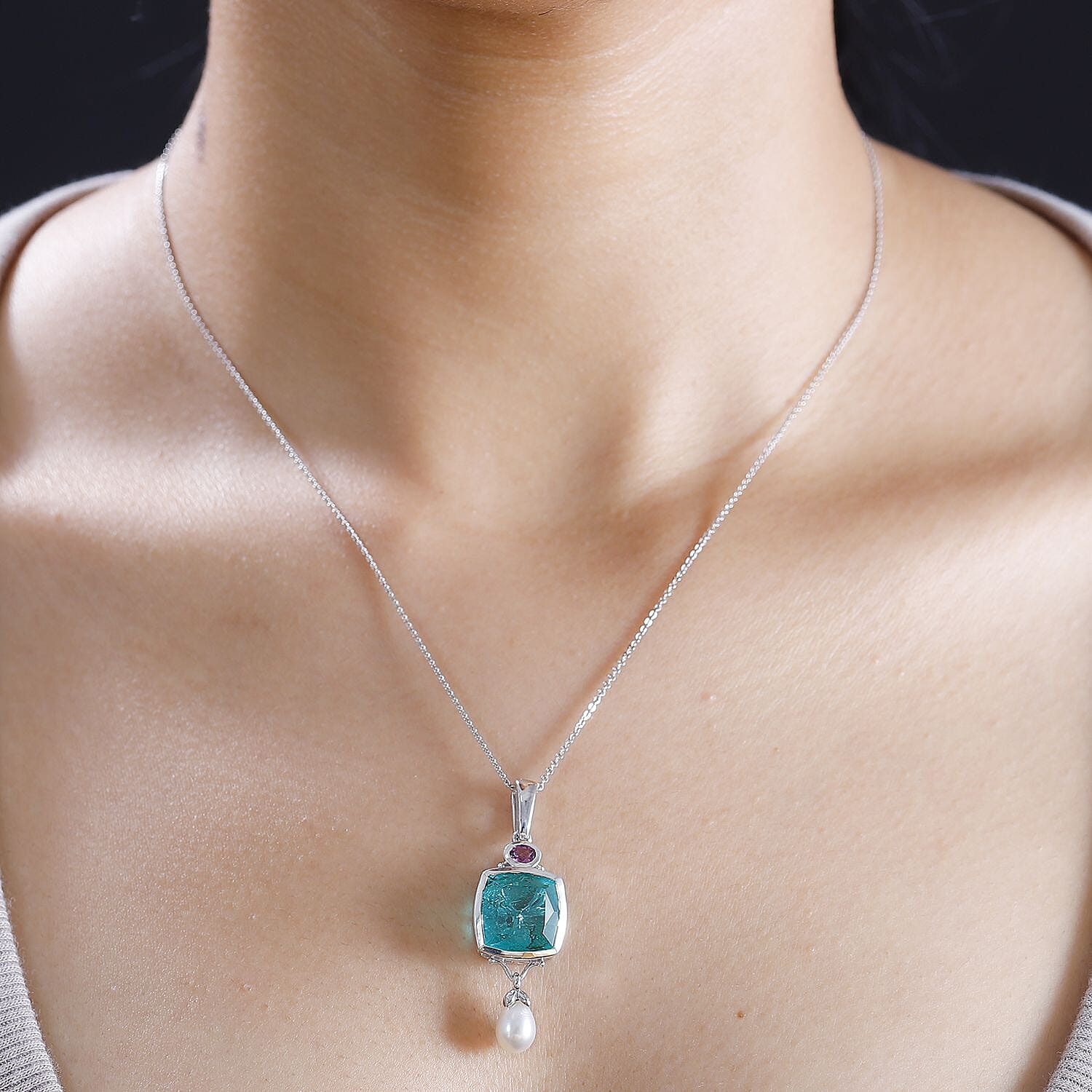 Emeraldine  Quartz, Fresh Water Pearl & Lotus Garnet Pendant with Chain (Size 20) in Rhodium Overlay Sterling Silver 9.88 Ct, Silver Wt. 6.16 GM
