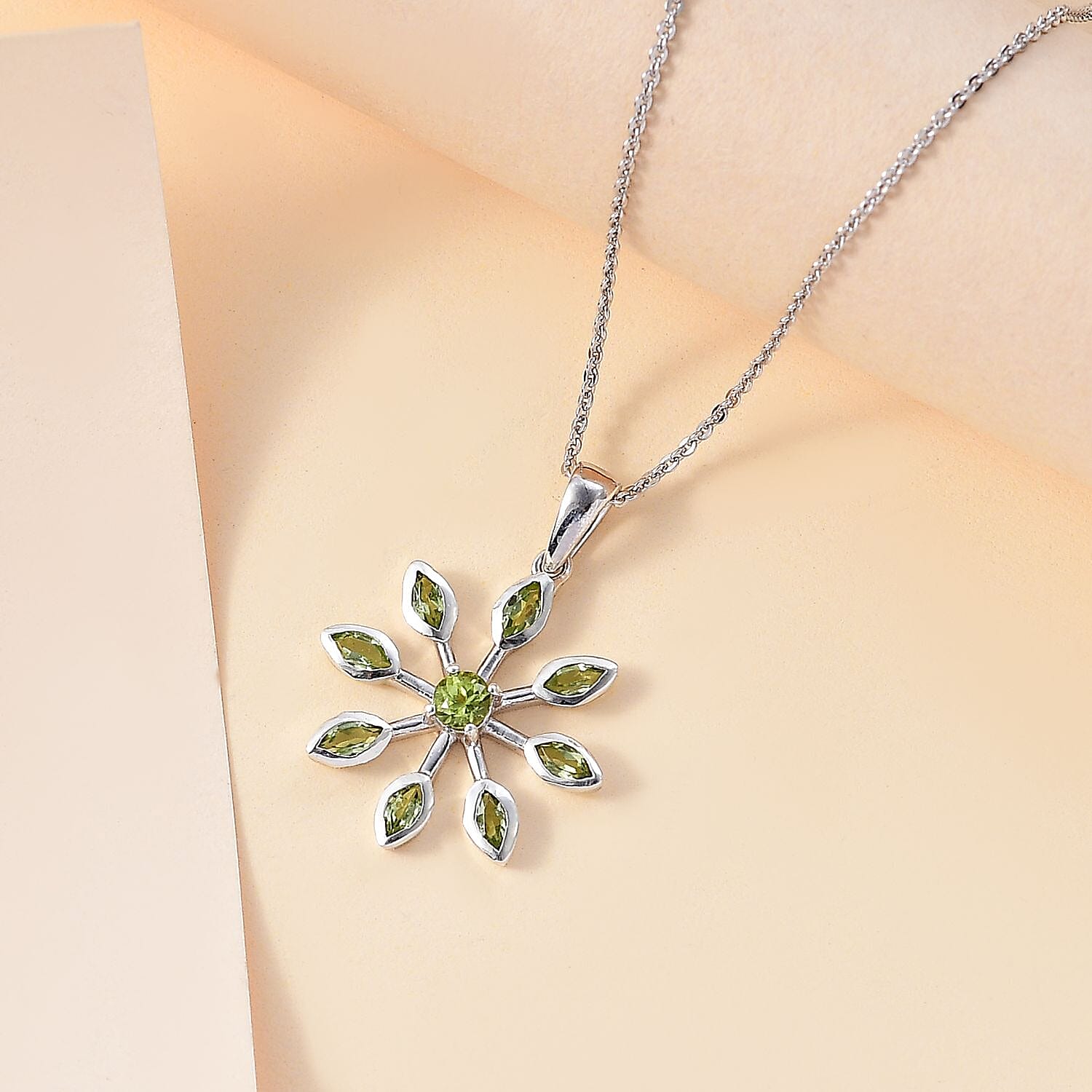 Natural Hebei Peridot Floral Pendant with Chain (Size 20) in Rhodium Overlay Sterling Silver, Silver Wt. 5.4 Gms