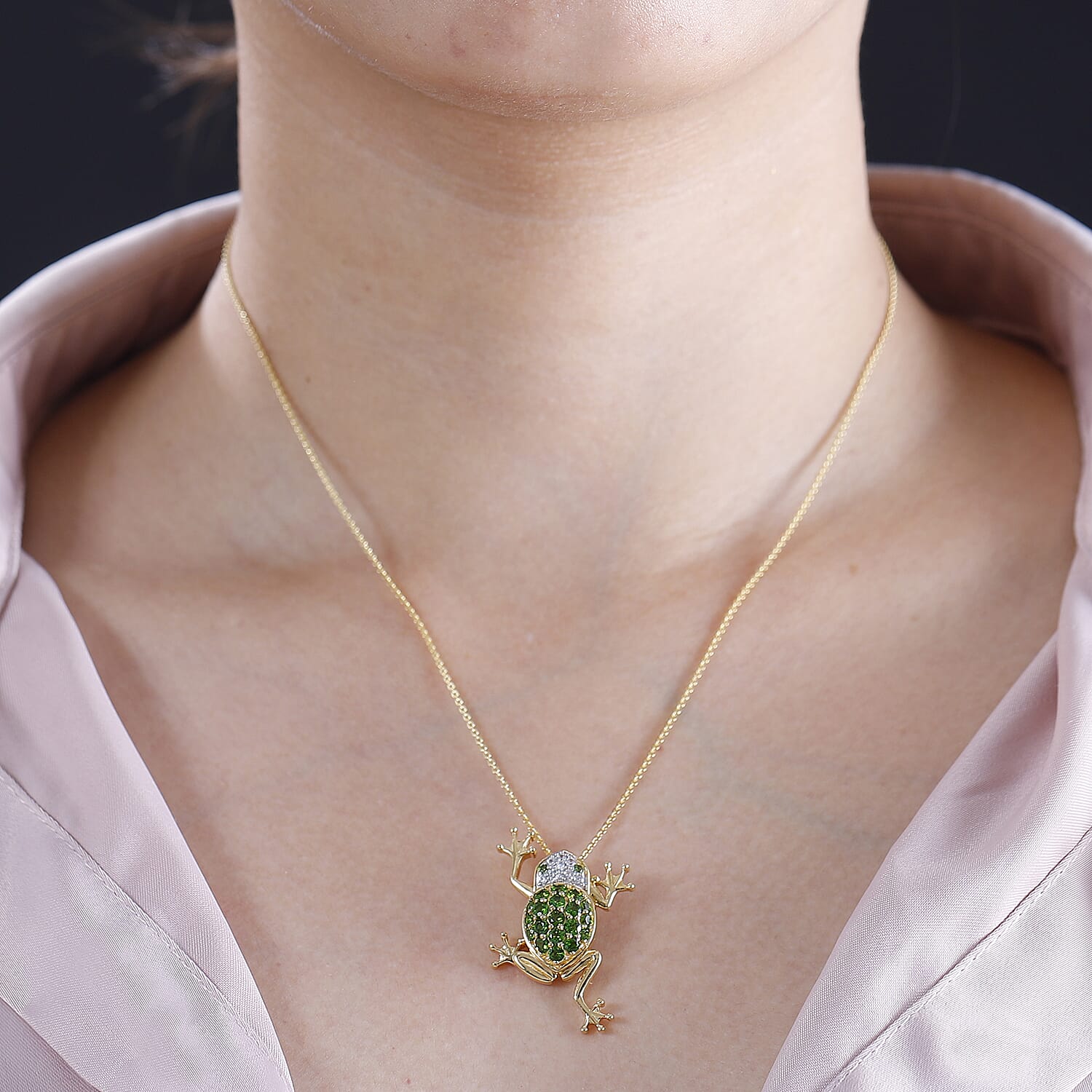 GP Italian Garden Collection - Natural Chrome Diopside, White Zircon & Blue Sapphire Frog Pendant with Chain (Size 20) in 18K Vermeil Yellow Gold Plated Sterling Silver 1.33 Ct.