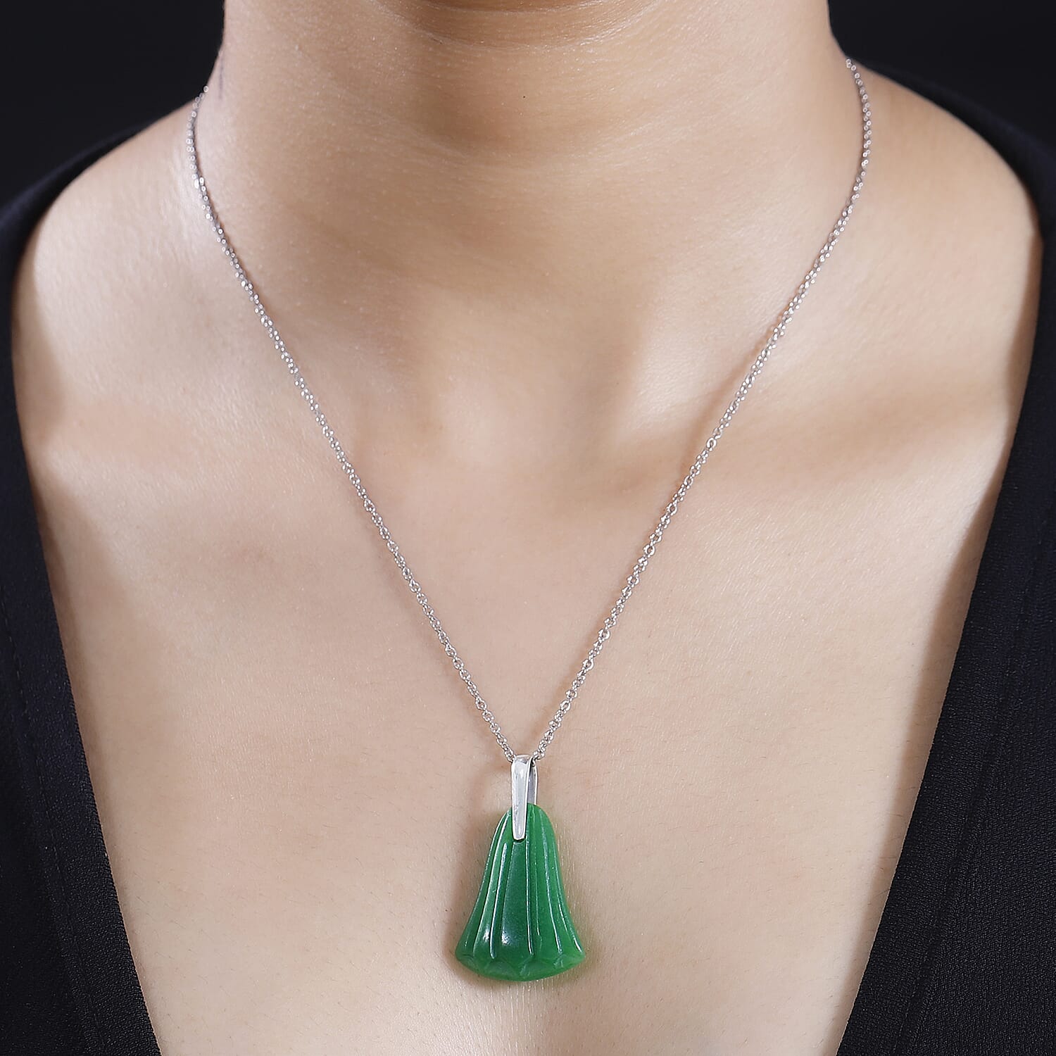 Green Jade Pendant with Chain (Size 20) in Platinum Overlay Sterling Silver  24.000  Ct.