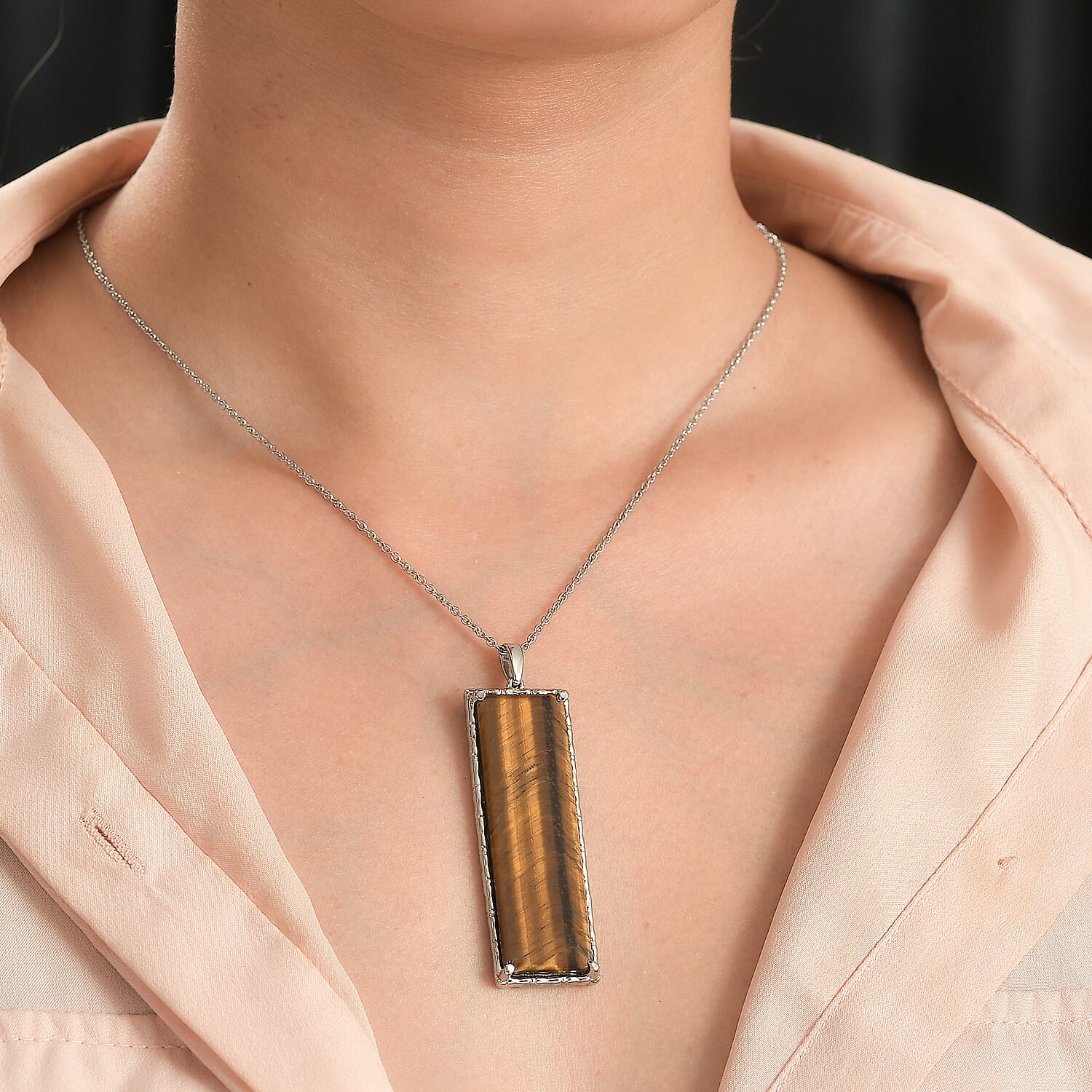 Tigers Eye Pendant & Chain with Magnetic Clasp (Size 20) 48.00 Ct.