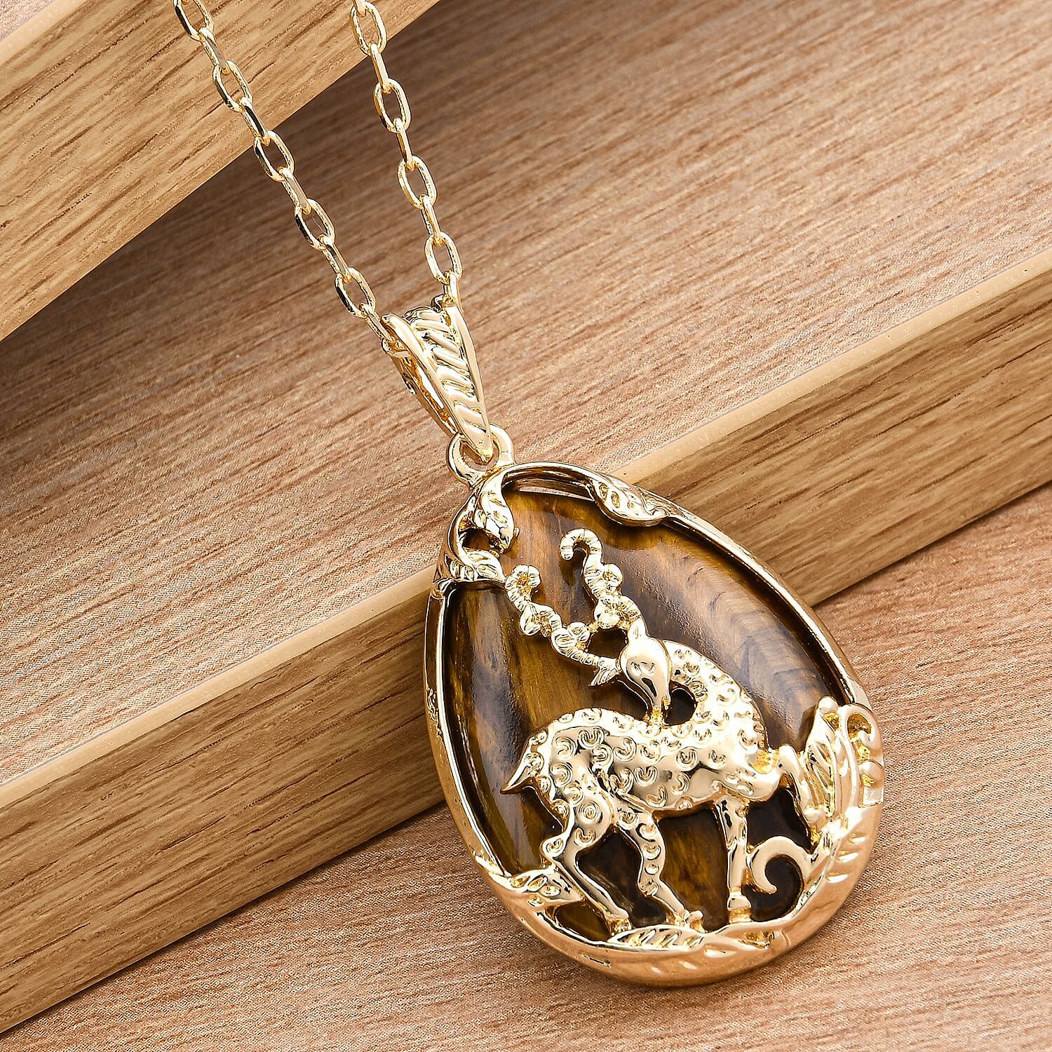 Yellow Tigers Eye Pendant with Chain (Size 20 with 1.5 Inch Extender) in Yellow Gold Tone 33.00 Ct