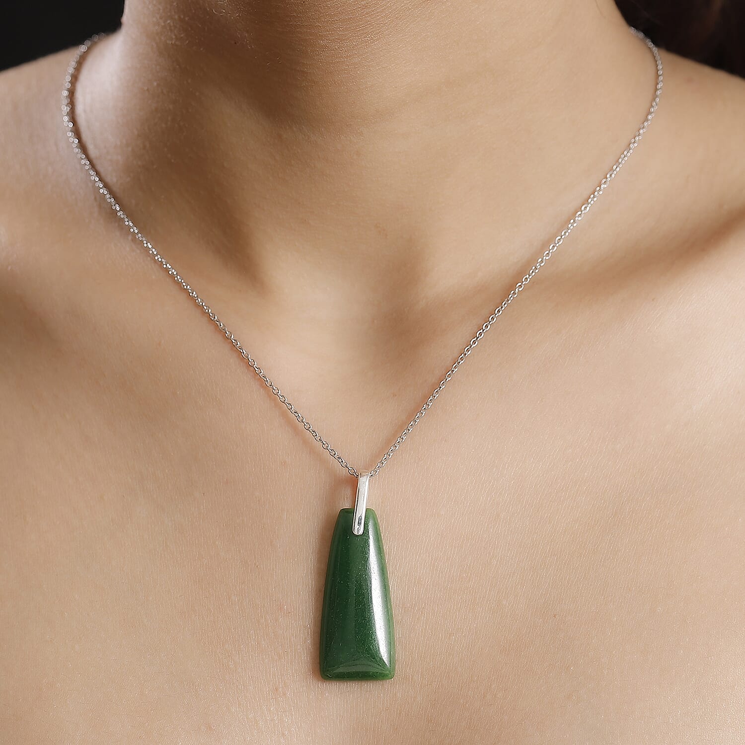 Green Jade Pendant with Chain (Size 20) Mix Metal