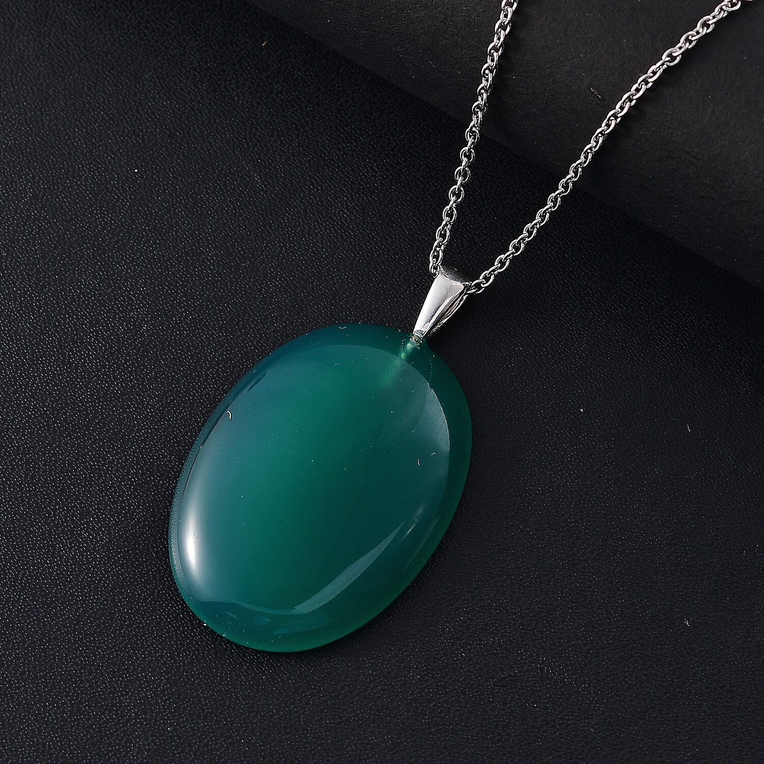 Verde Onyx Sterling Silver Pendant with Chain (Size - 20)  51.32 Ct.