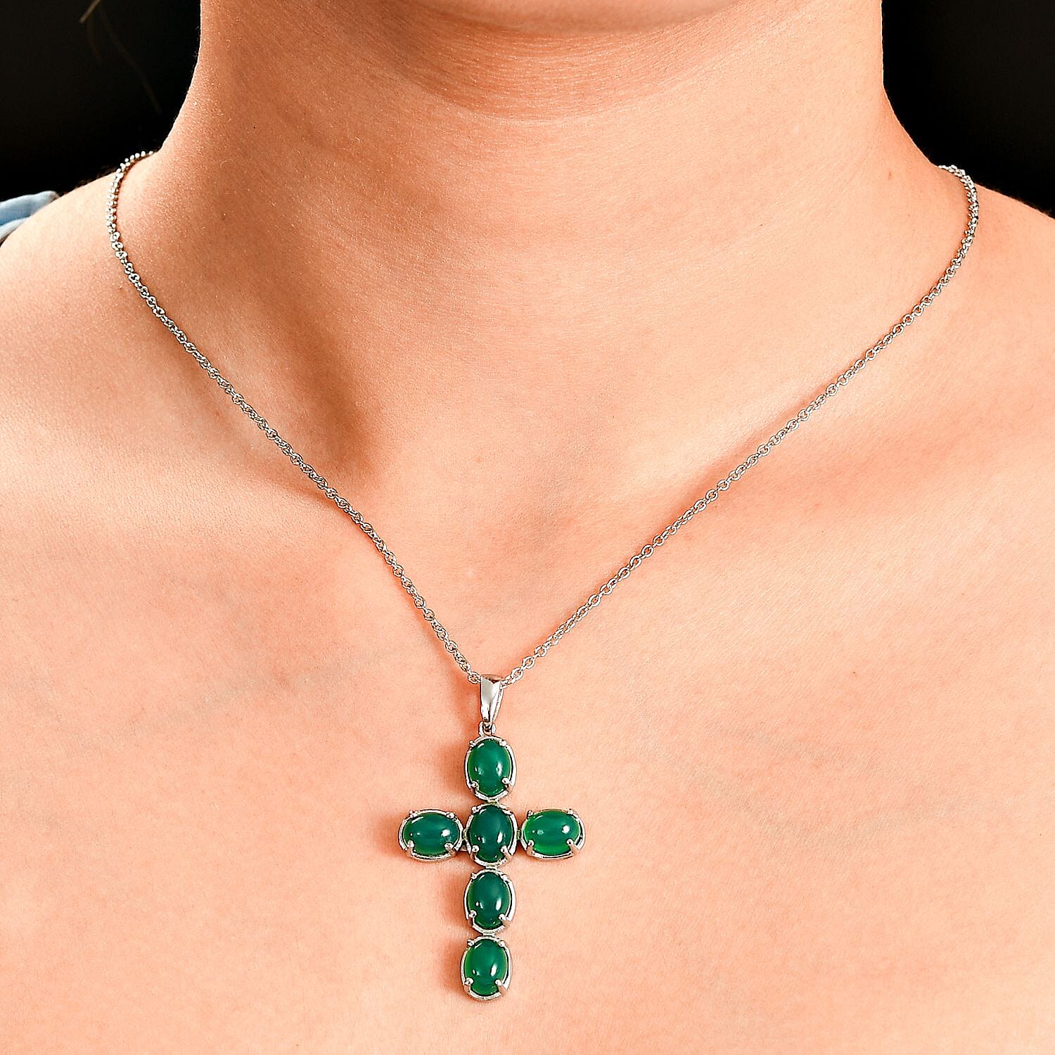 Green Onyx Pendant with Chain (Size - 20) in Silver Tone 0.18 Ct.