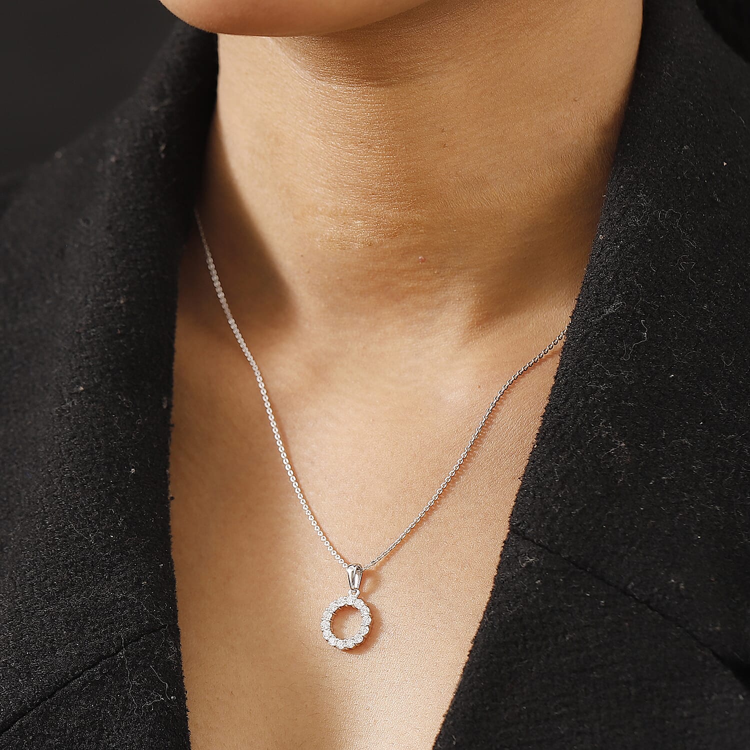 Luxuriant Diamond Lab Grown Diamond (SI-G-H) Cluster Rolo Pendant with Chain (Size - 20) in Rhodium Overlay Sterling Silver 0.50 Ct.