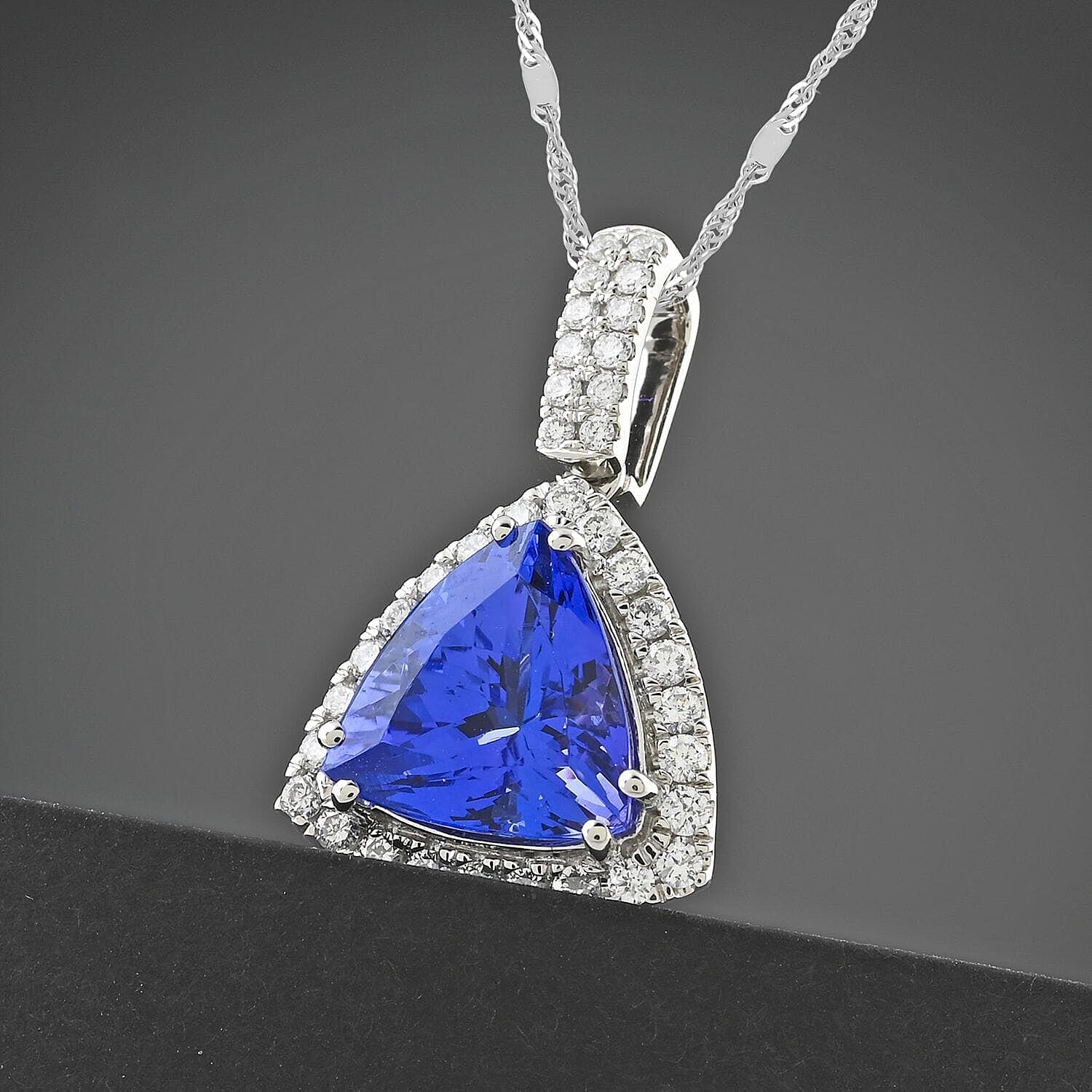 Tanzanite  950 Platinum,  White Diamond Pendant with Chain (Size 18) 0.39ct, Platinum Wt. 6.08 Gms  4.050  Ct.