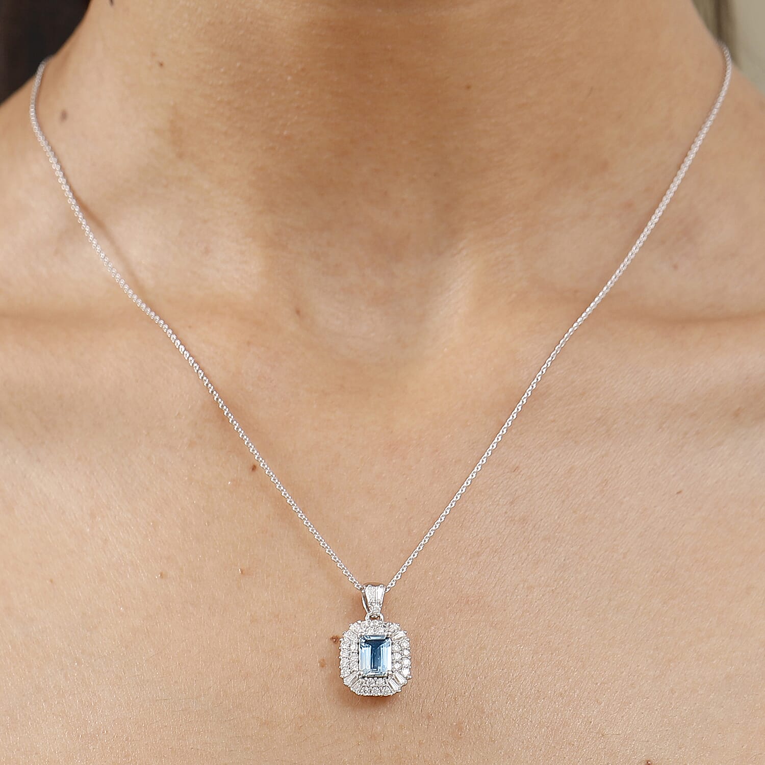 Aquamarine & Moissanite Pendant with Chain (Size 20) in Rhodium Overlay Sterling Silver 1.58 Ct, Silver Wt. 7.11