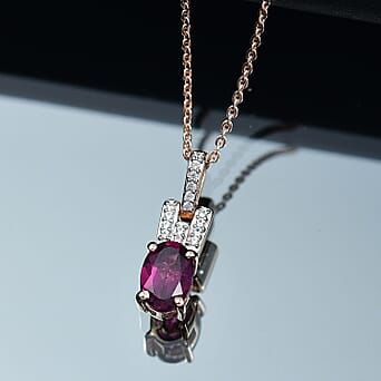 https://tjcuk.sirv.com/Products/43/6/4366245/Radiant-Ember-Garnet-White-Zircon-Pendant-with-Chain-Size-20-in-18K-Ve_4366245_1.jpg?w=342&h=342