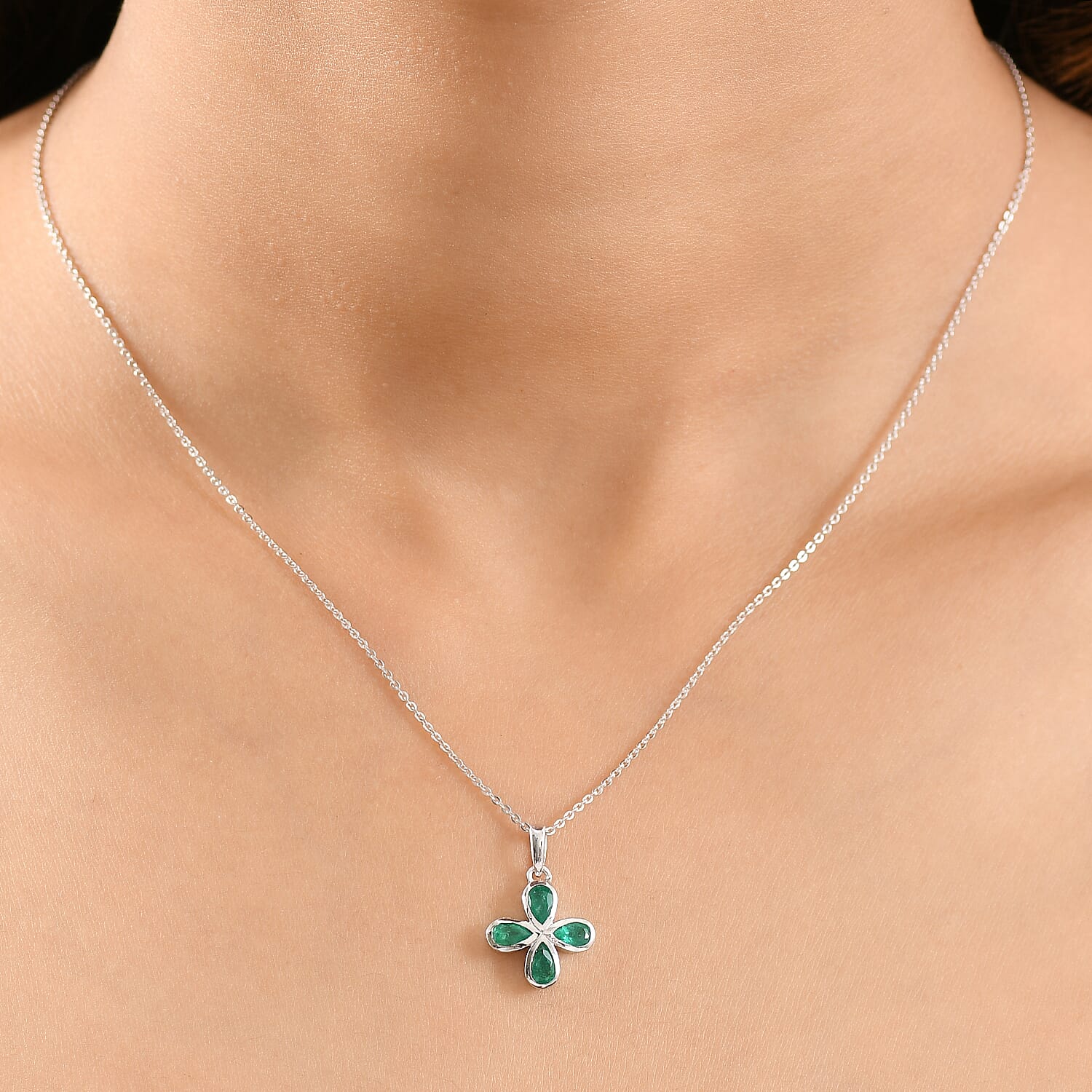 AAA Gemfields Emerald Pendant with Chain (Size 20) in Rhodium Overlay Sterling Silver 0.77 Ct.