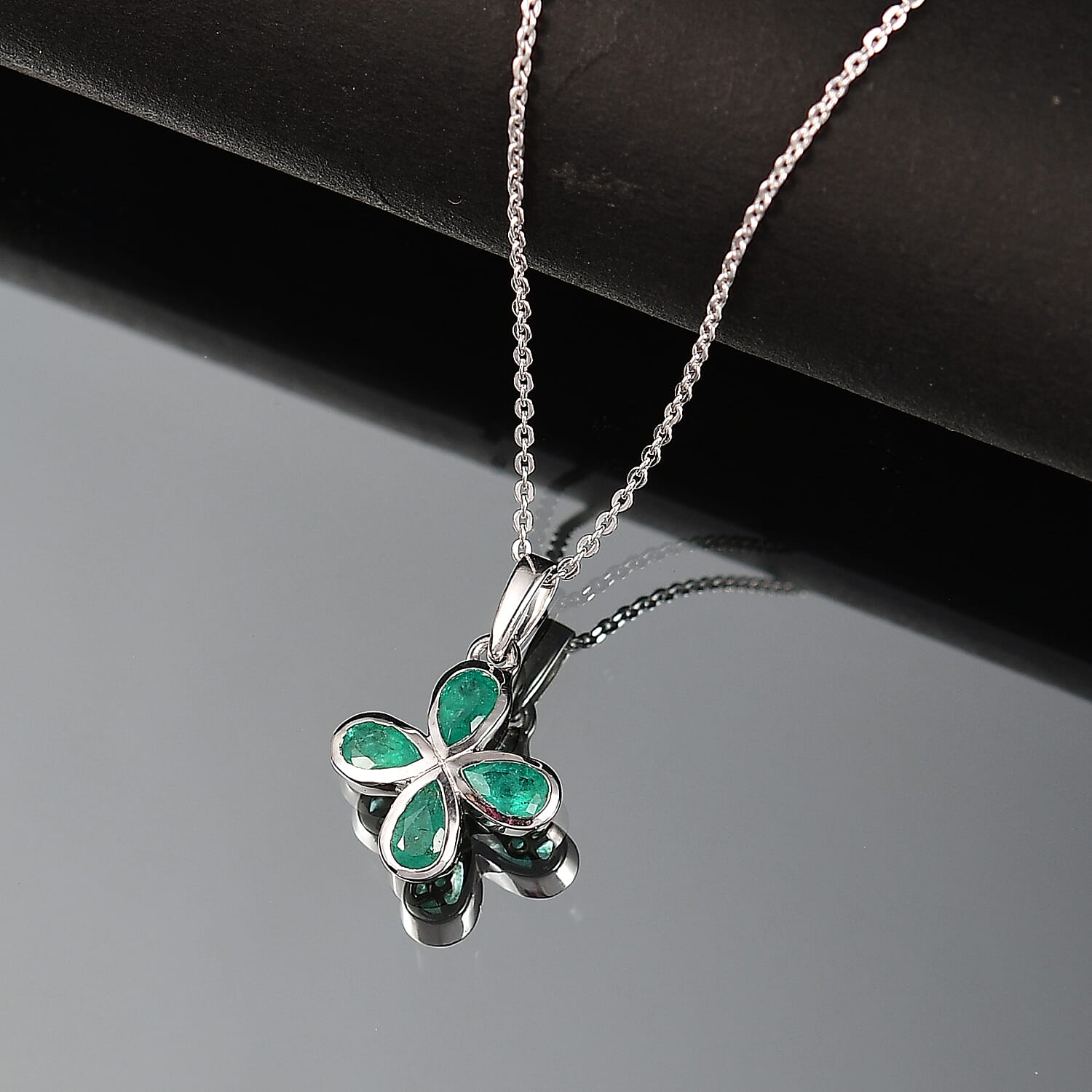 AAA Gemfields Emerald Pendant with Chain (Size 20) in Rhodium Overlay Sterling Silver 0.77 Ct.
