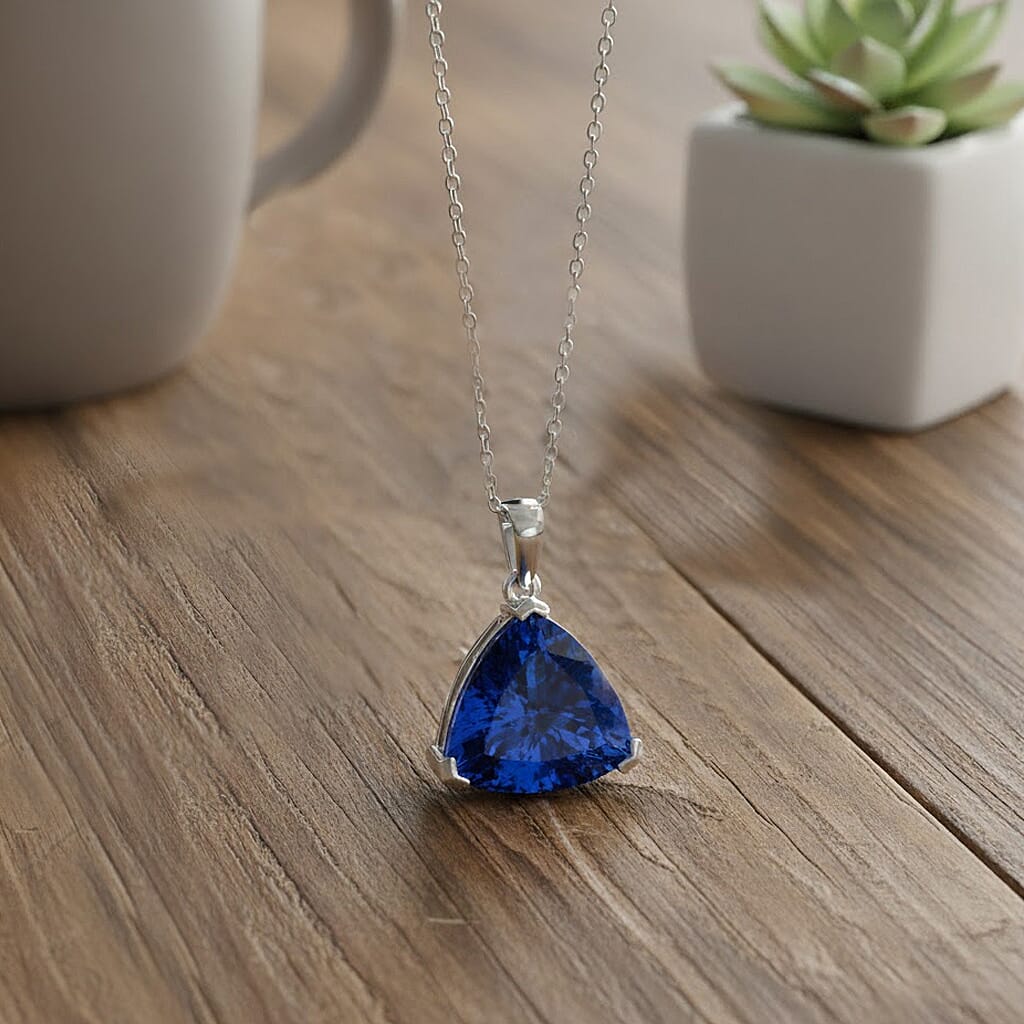 RHAPSODY 950 Platinum AAAA Trillion Cut Tanzanite Necklace (Size 20) 5.03 Ct.