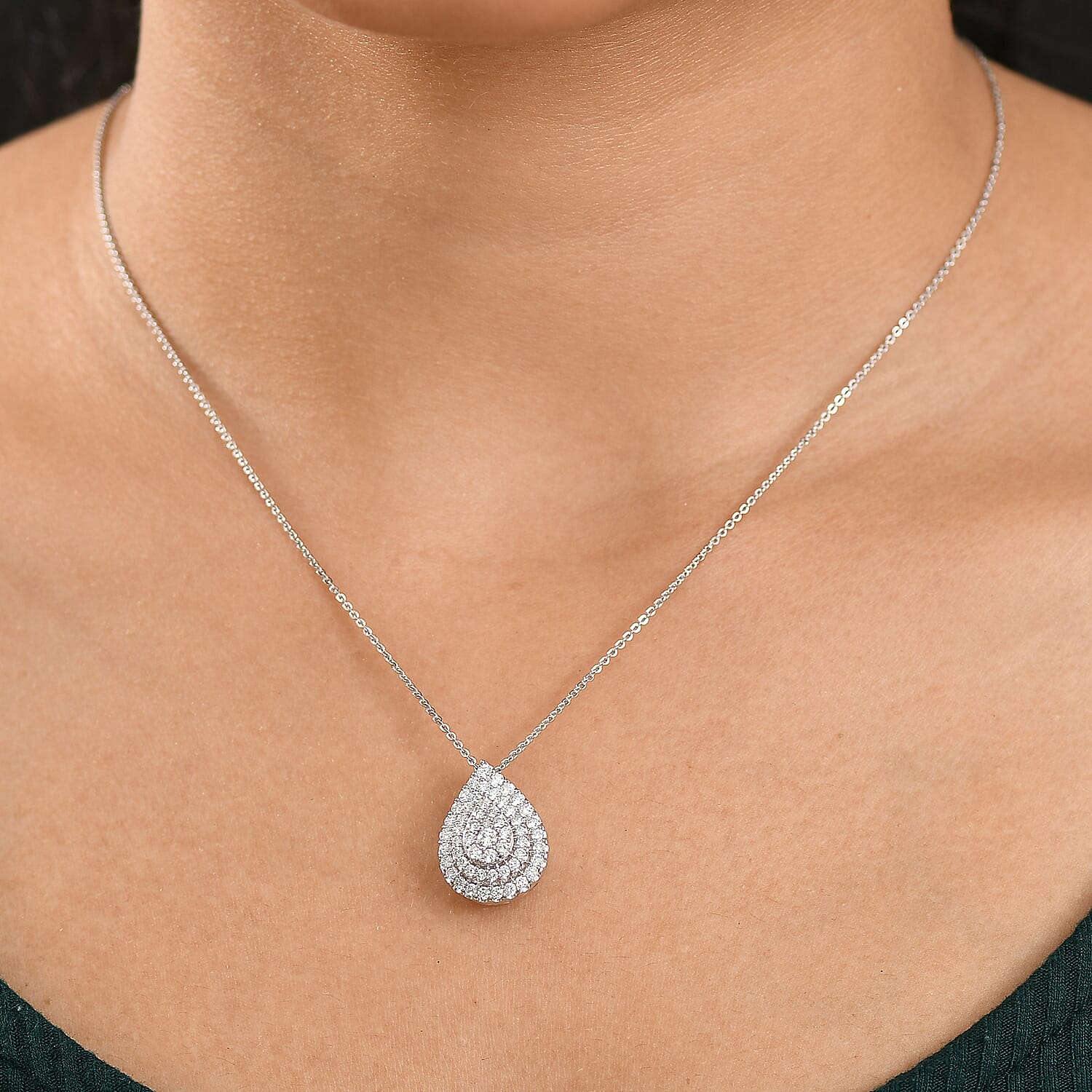 Luxuriant Diamond Lab Grown Diamond (VS-EF) Pendant with Chain (Size 20) in Rhodium Overlay Sterling Silver 1.00 Cts