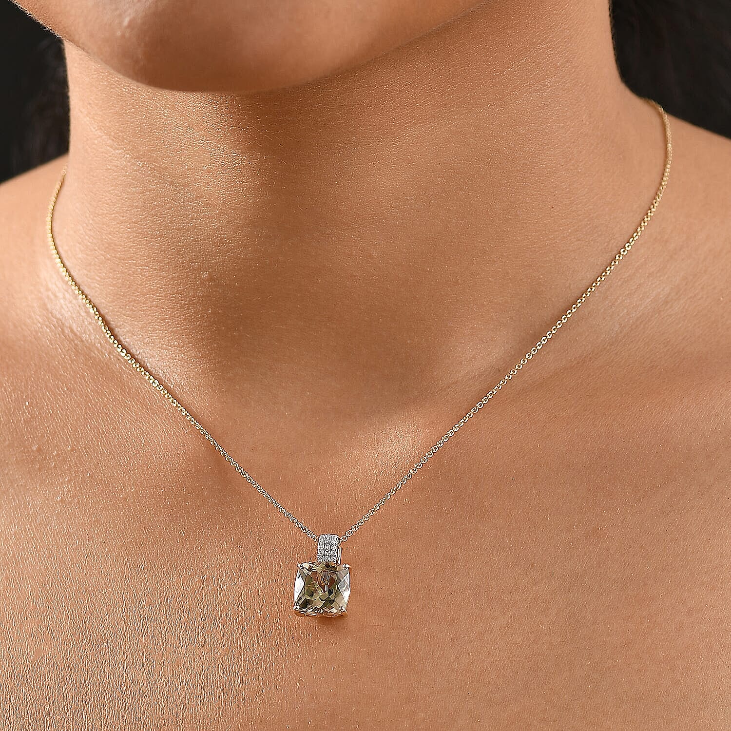 14K Yellow Gold,  Turkizite,  White Diamond Pendant with Chain (Size 20) 5.04ct  Gold Wt. 3 Gms  5.040  Ct.