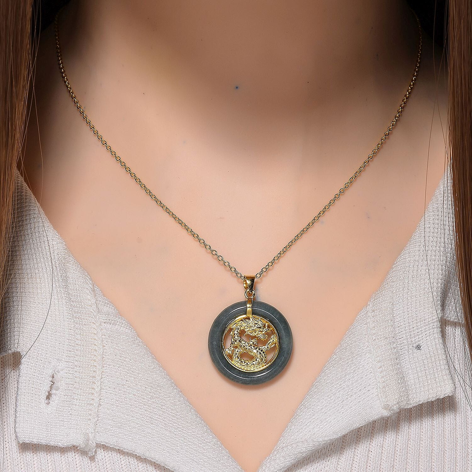 Natural Type A Jadeite Dragon Pendant with Chain (Size 20) in Yellow Gold Plating Sterling Silver 12.85 Ct, Silver Wt. 5.20 Gms.