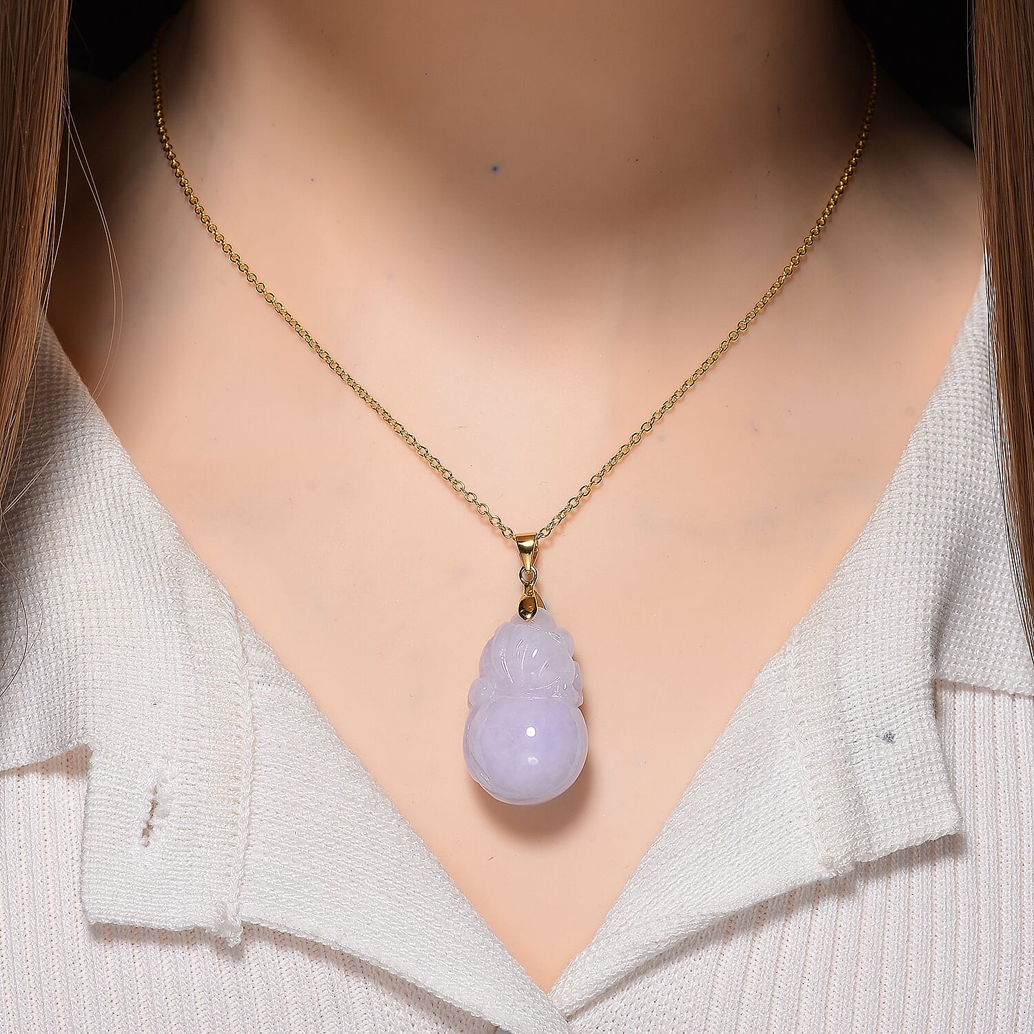 Lavender Jade Pendant with Chain (Size 20) in Yellow Gold Plating Rhodium Overlay Sterling Silver 51.00 Ct.