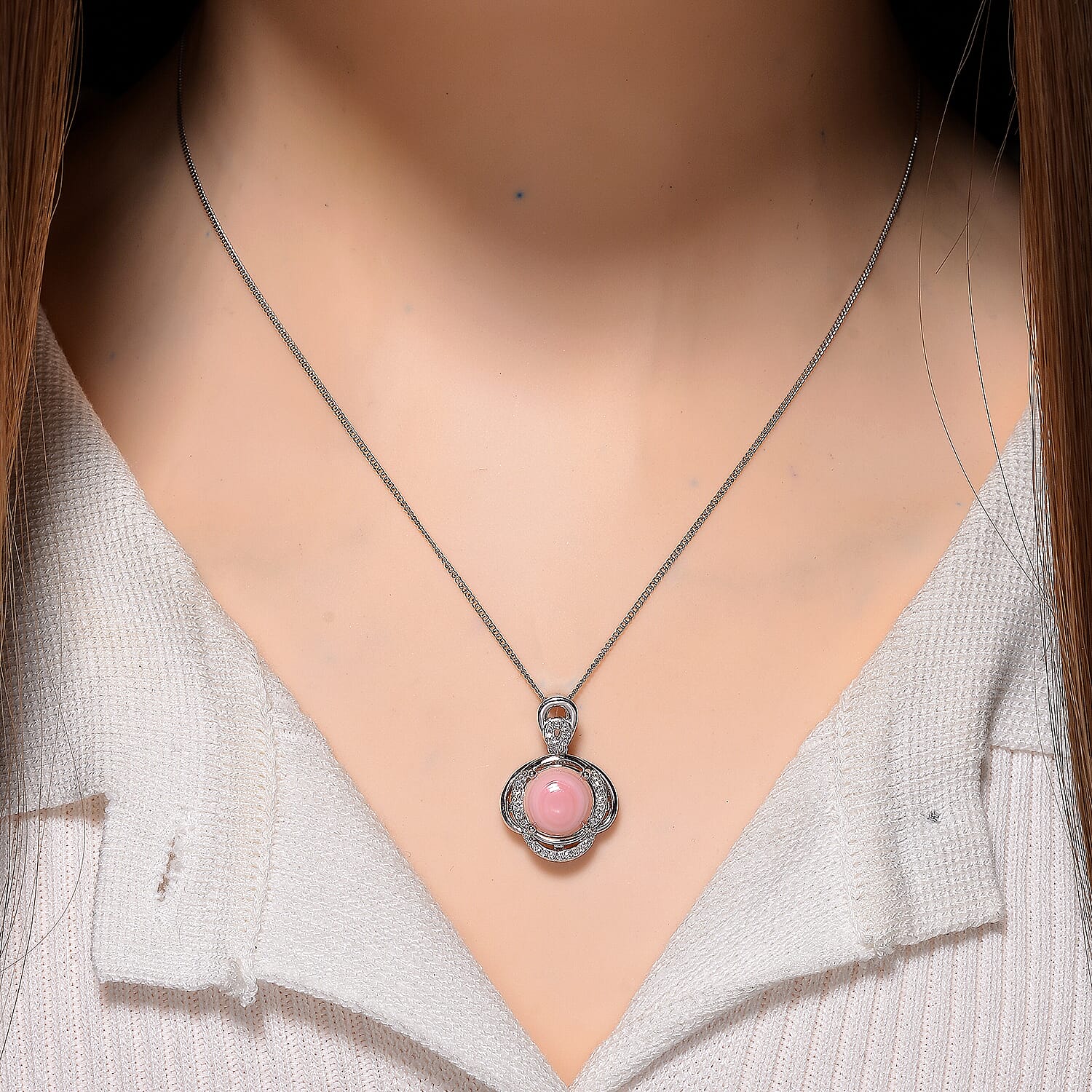 Queen Conch Shell & Moissanite Pendant with Chain (Size 18) with Lobster Clasp in Rhodium Overlay Sterling Silver 3.18 Ct, Silver Wt. 5.20 Gms.