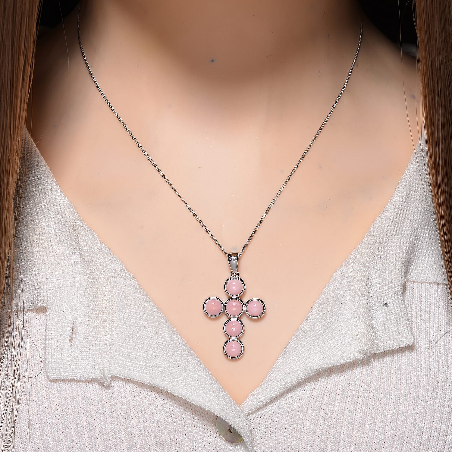 Queen Conch Shell Pendant with Chain (Size 18) with Lobster Clasp in Rhodium Overlay Sterling Silver 5.00 Ct, Silver Wt. 5.40 Gms.