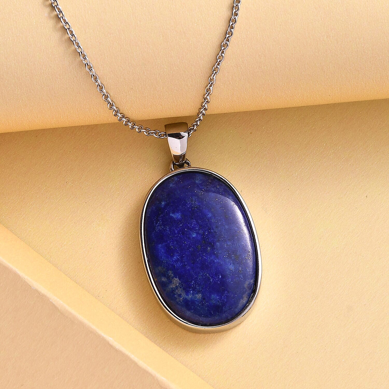 Lapis Lazuli Pendant with Free Chain (Size - 20) 28.50 Ct.