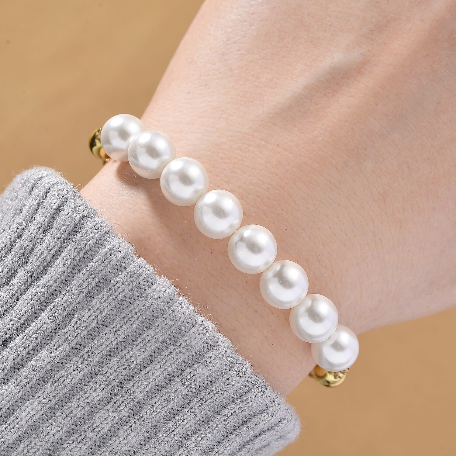 3 Piece Set -  White Shell Pearl Detachable Bracelet and Necklace (Size - 17) with Magnetic Clasp