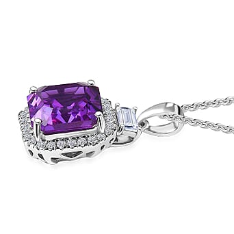 https://tjcuk.sirv.com/Products/44/0/4406717/10K-White-Gold-Lab-Grown-Color-Change-Sapphire-Lab-Grown-Diamond-Penda_4406717_3.jpg?w=342&h=342