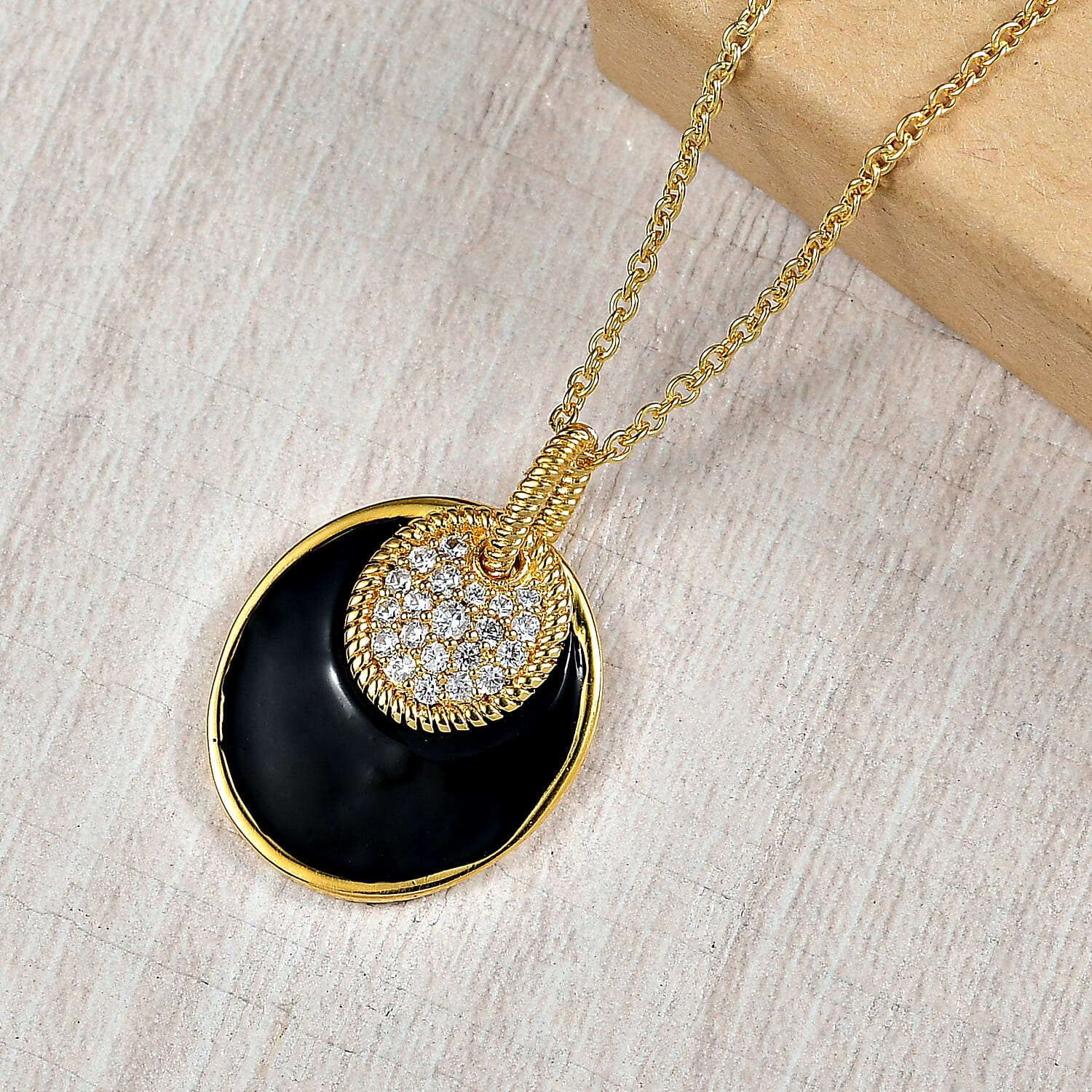 White Zircon Pendant with Chain (Size 20)